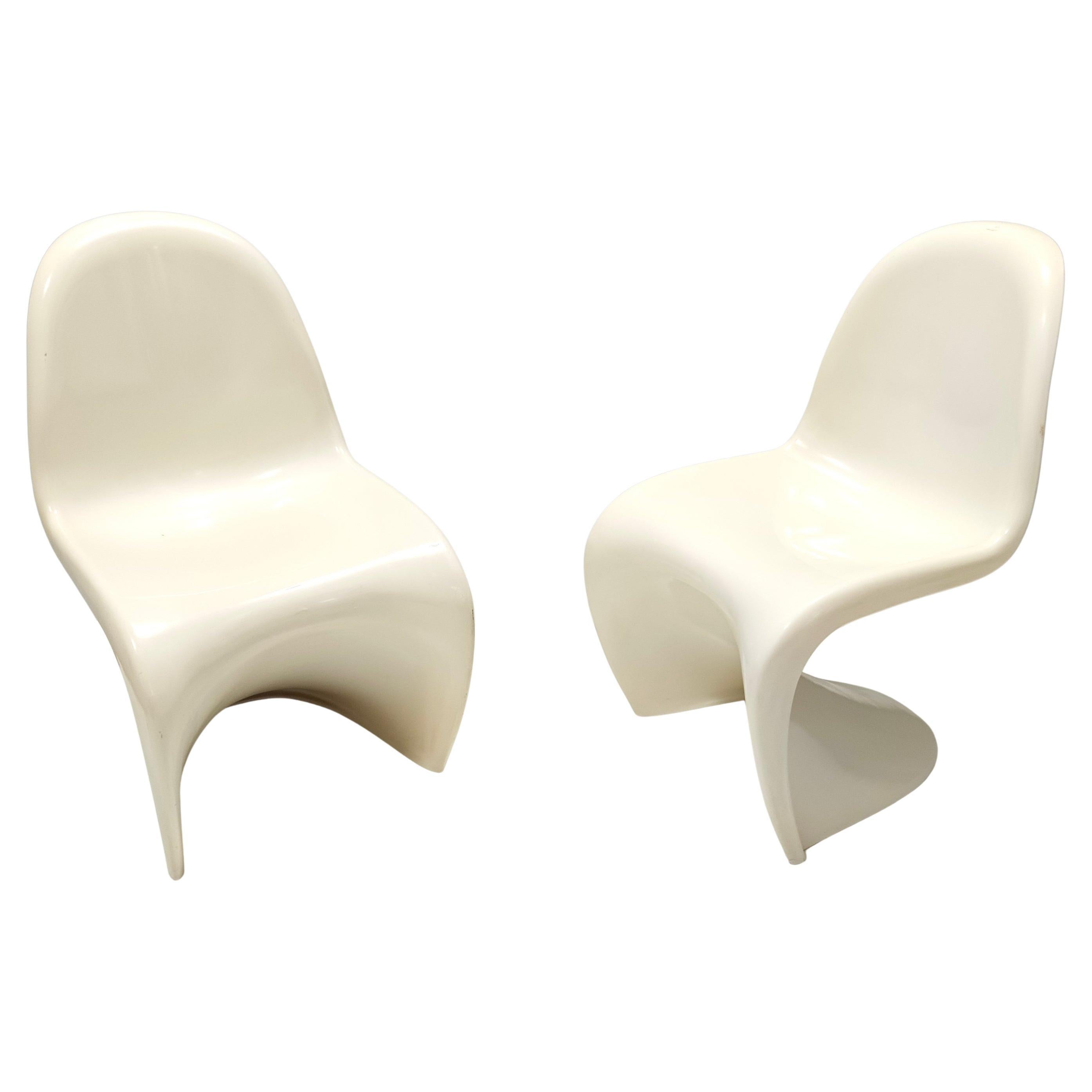 Pair of Postmodern Ivory Plastic Side Chairs in the style of Verner Panton