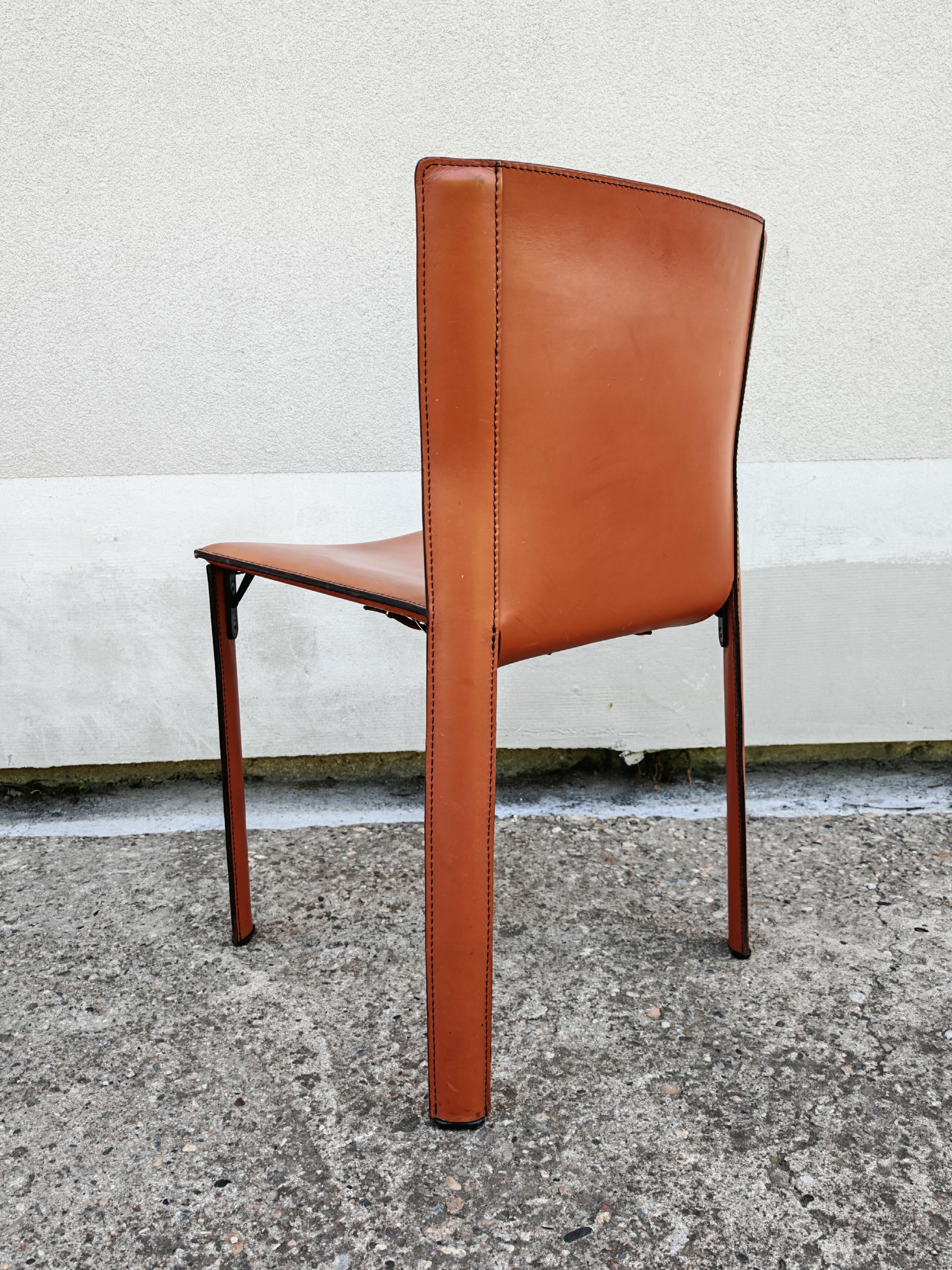 Ein Paar postmoderne Lederstühle von Giancarlo Vegni für Fasem, Italien 1984 im Angebot 5