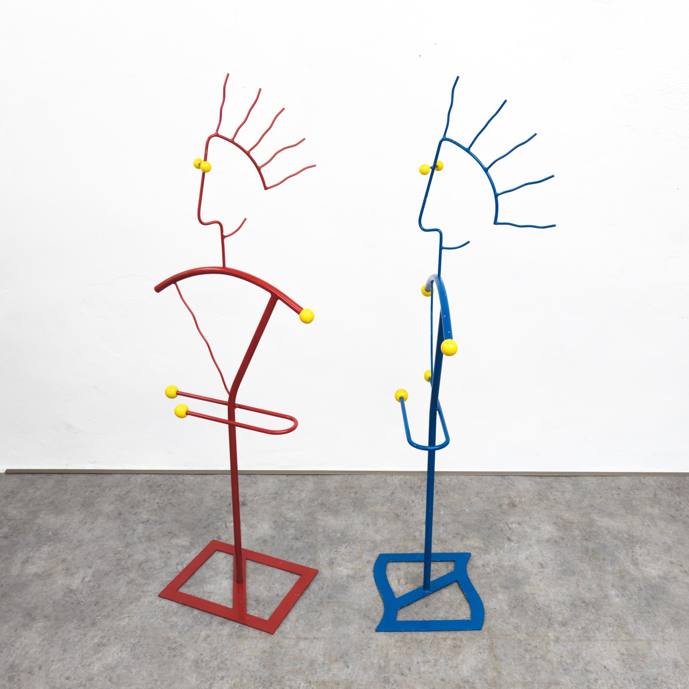 Lacquered Pair of postmodern Memphis style clothes racks / valets, 1980s For Sale