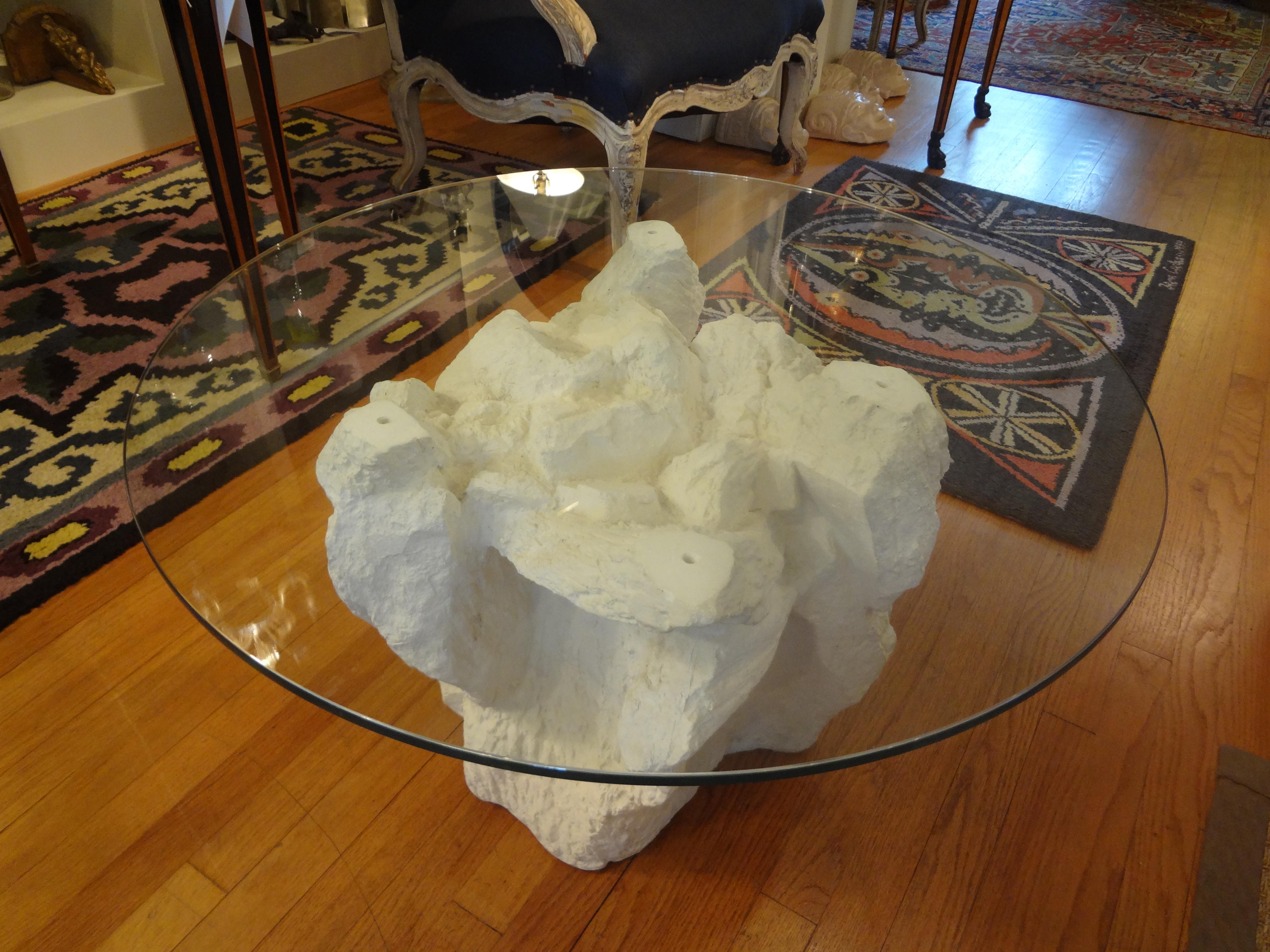 Post-Modern Pair of Postmodern Serge Roche Inspired Faux Stone Plaster Tables For Sale