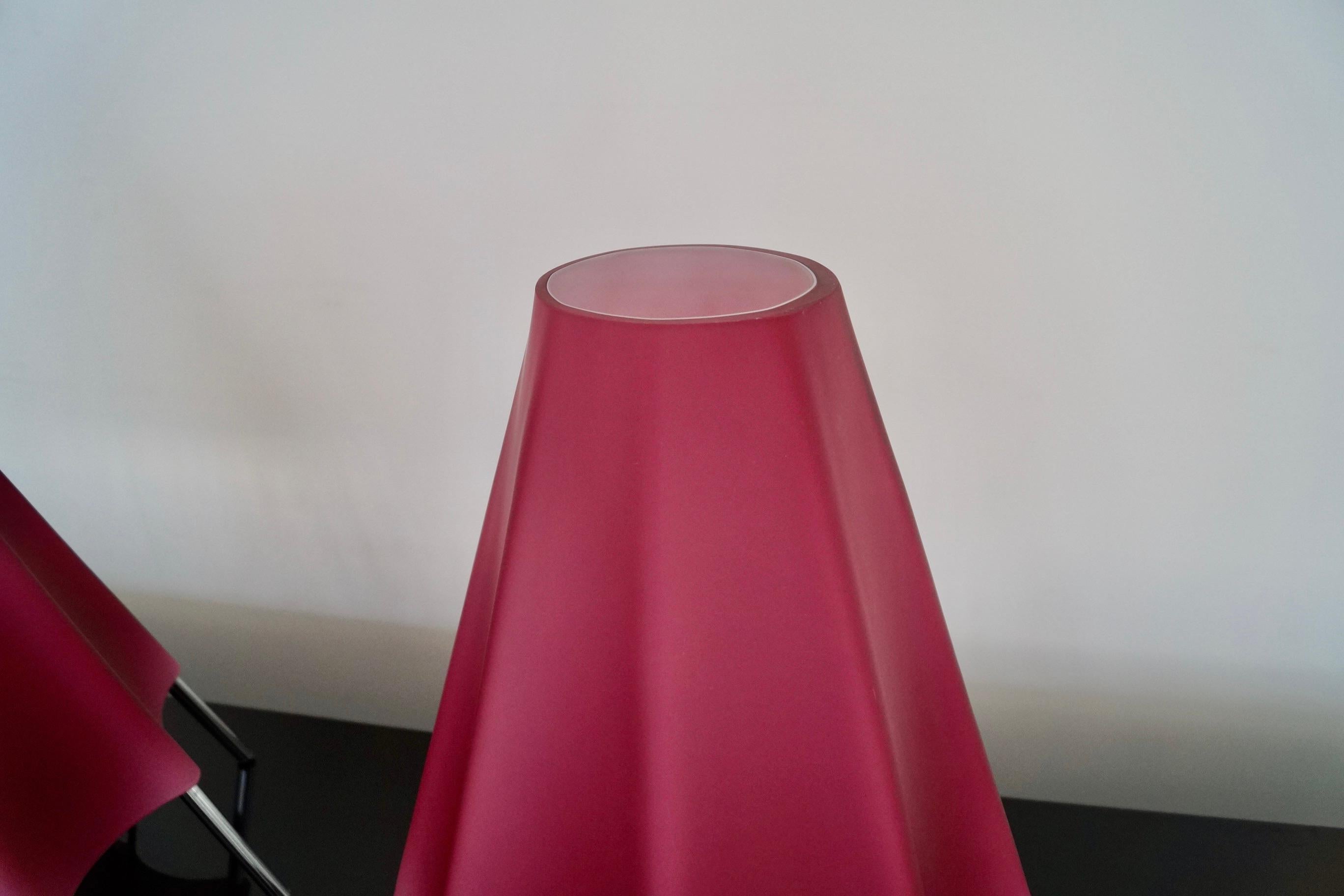 Pair of Postmodern Shiro Kuramata Style Art Glass & Chrome Table Lamps For Sale 4