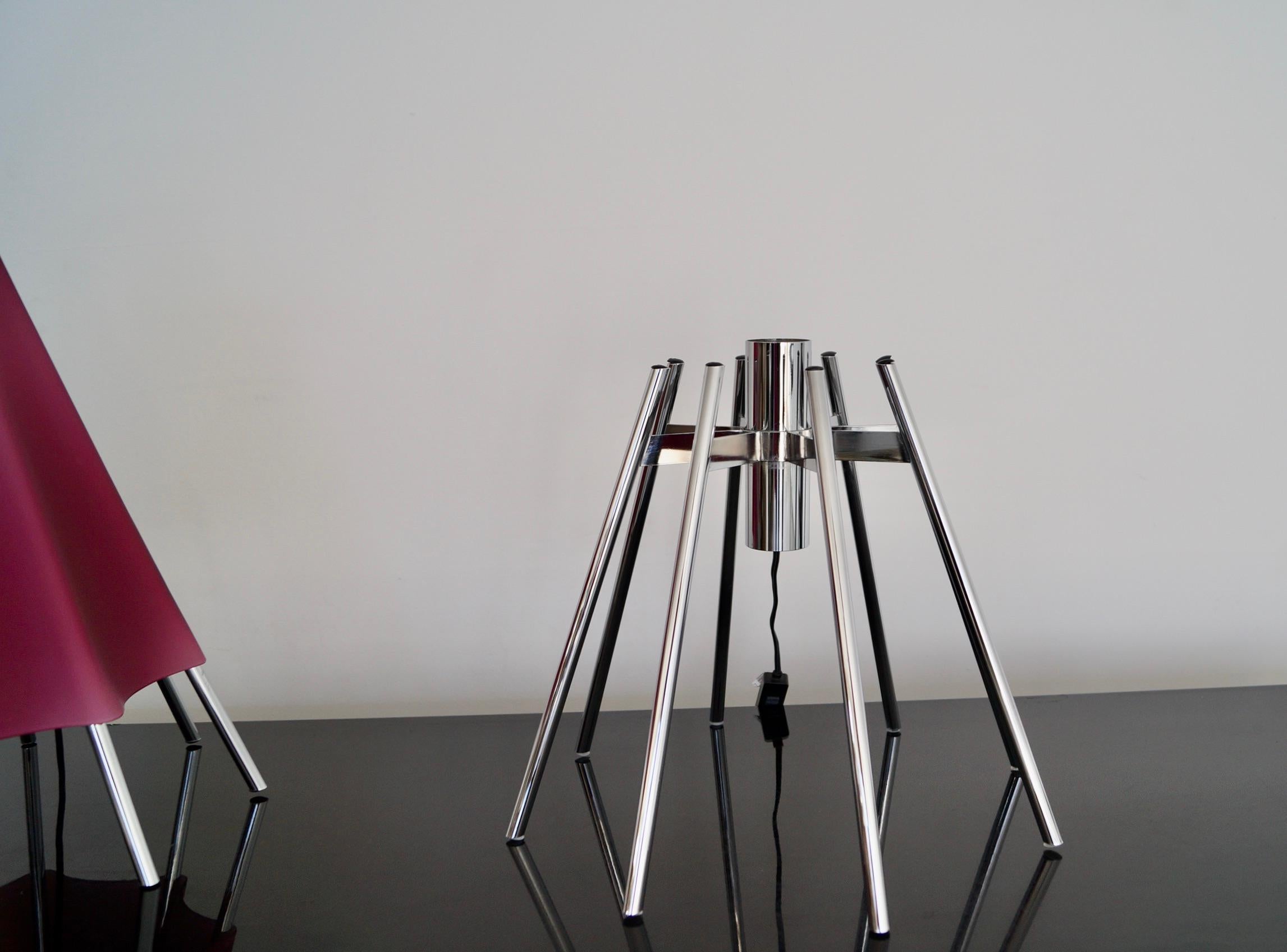 Pair of Postmodern Shiro Kuramata Style Art Glass & Chrome Table Lamps For Sale 8