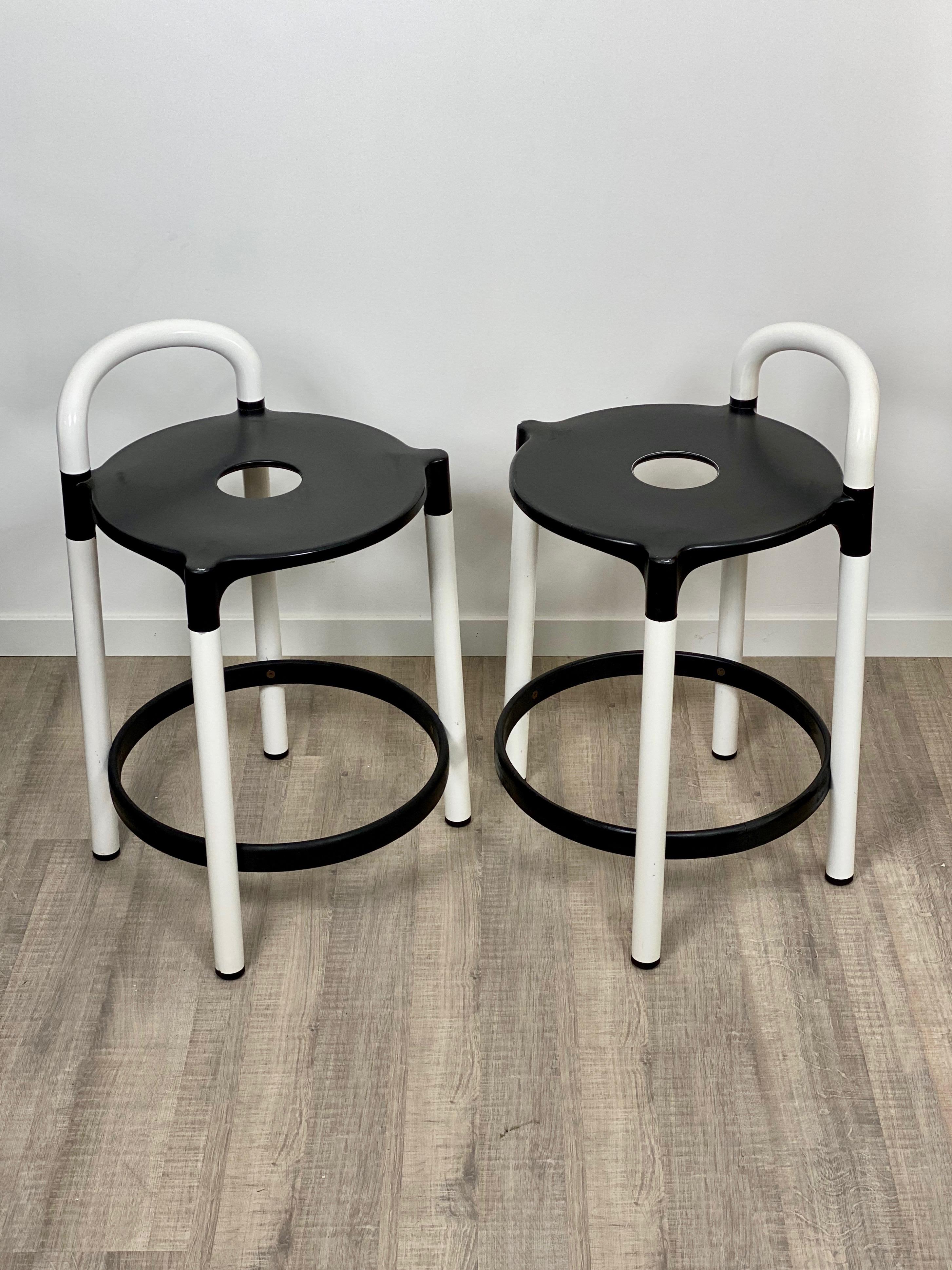 Pair of Postmodern Stools by Anna Casatelli Ferrieri for Kartell, Italy, 1980s For Sale 9