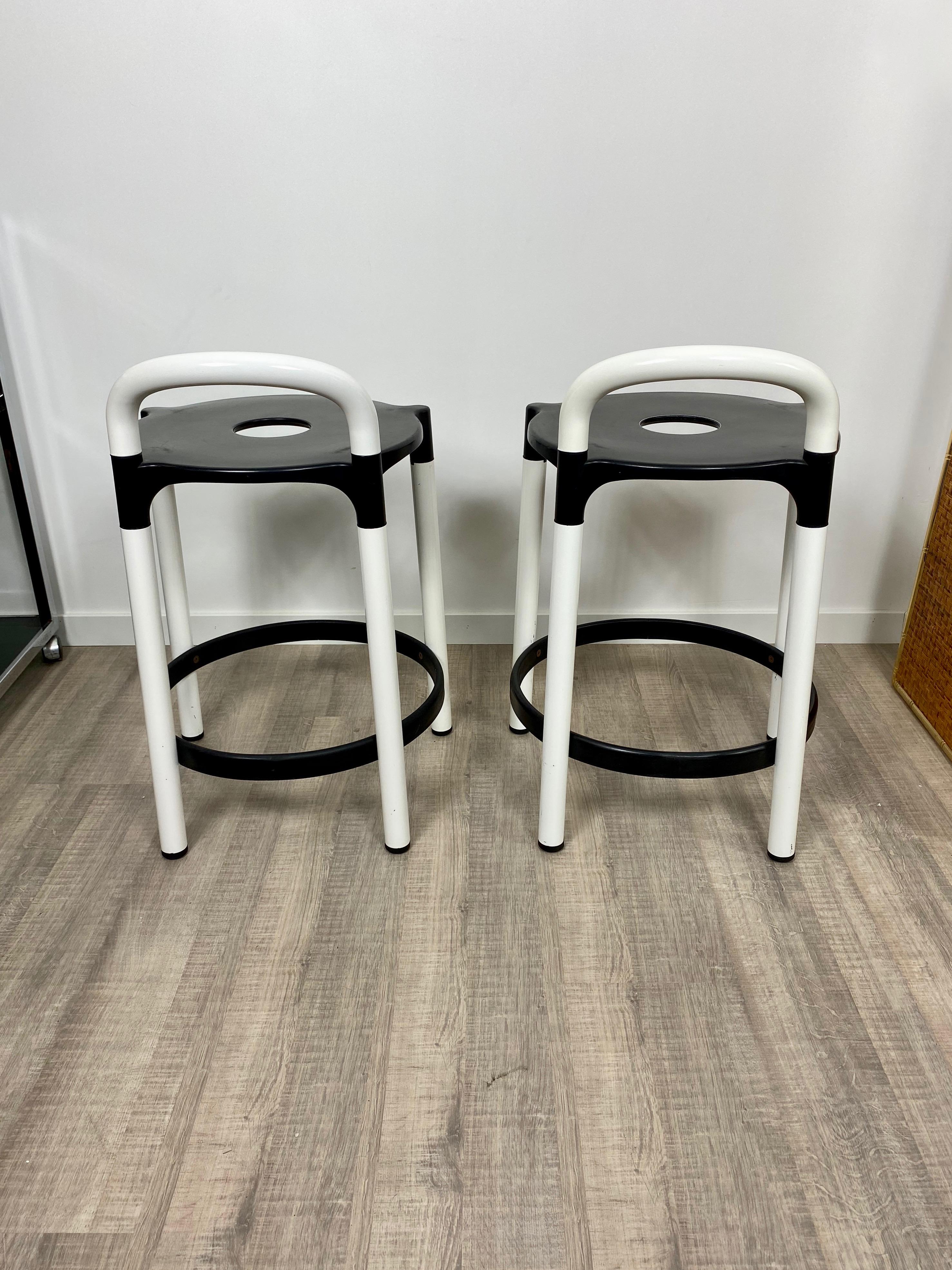Pair of Postmodern Stools by Anna Casatelli Ferrieri for Kartell, Italy, 1980s For Sale 2