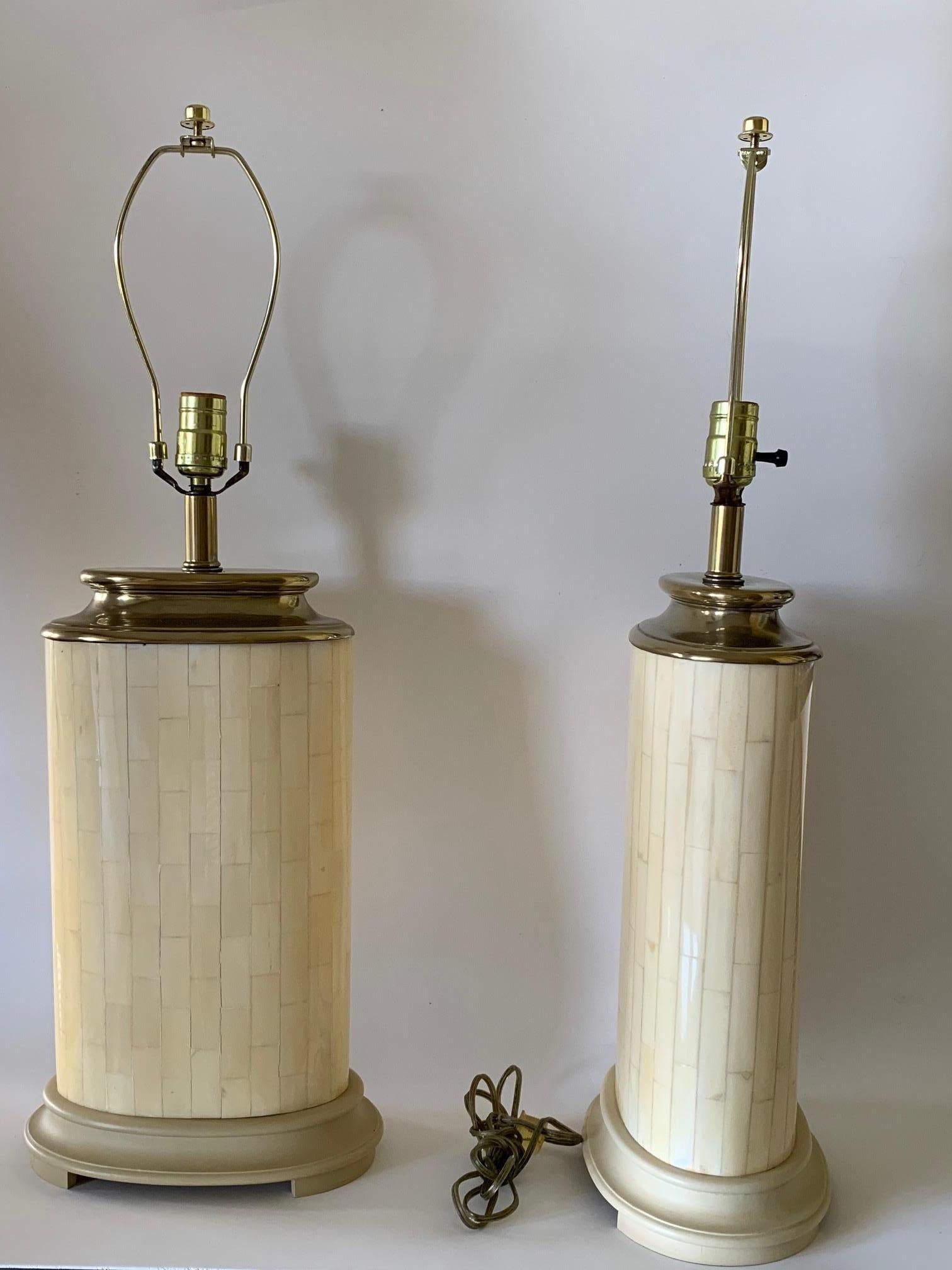 Pair of Postmodern Tessellated Bone Table Lamps   For Sale 5