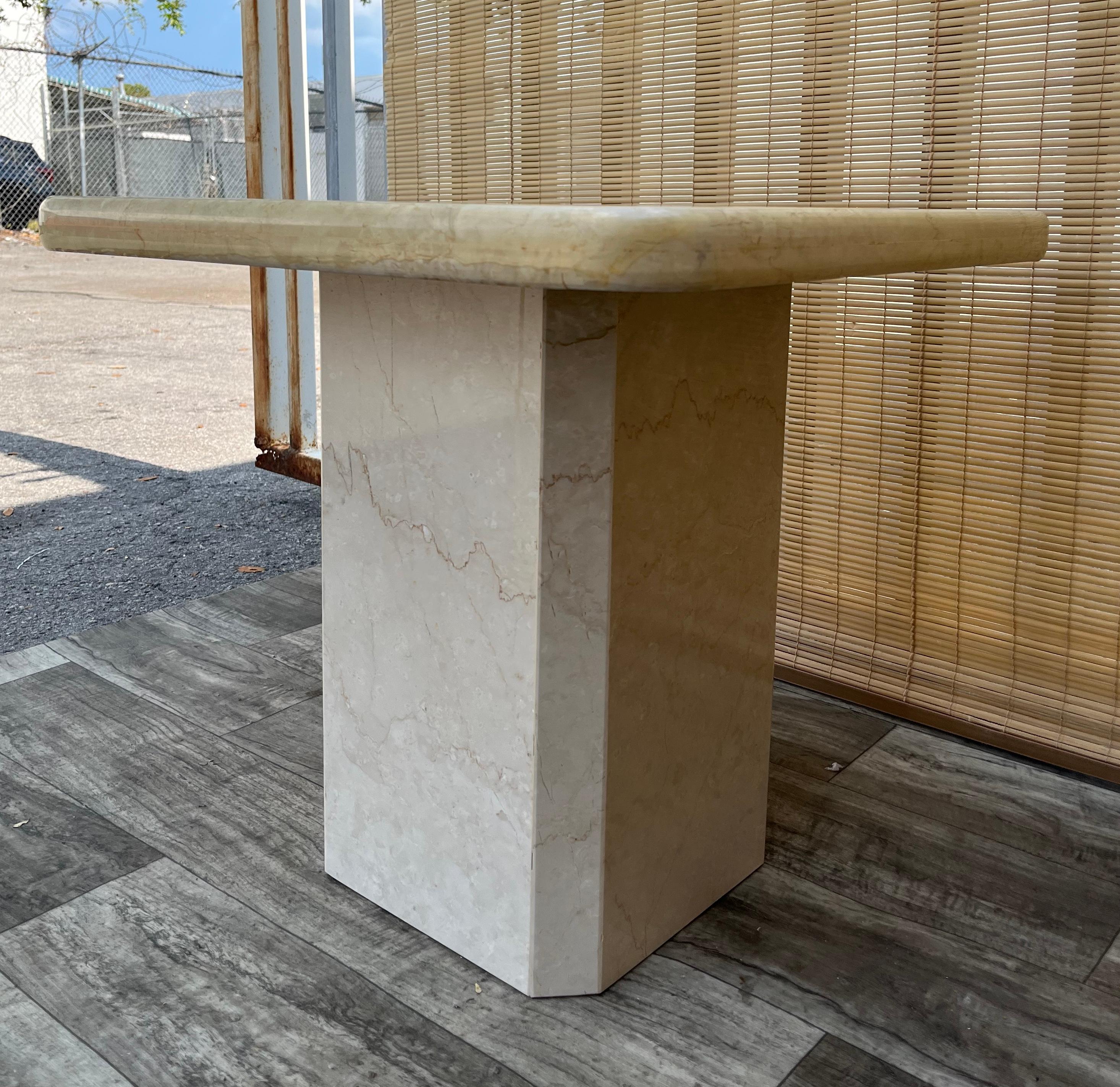 Pair of Postmodern Two Tones Italian Marble End Tables. Circa 1980s  For Sale 10