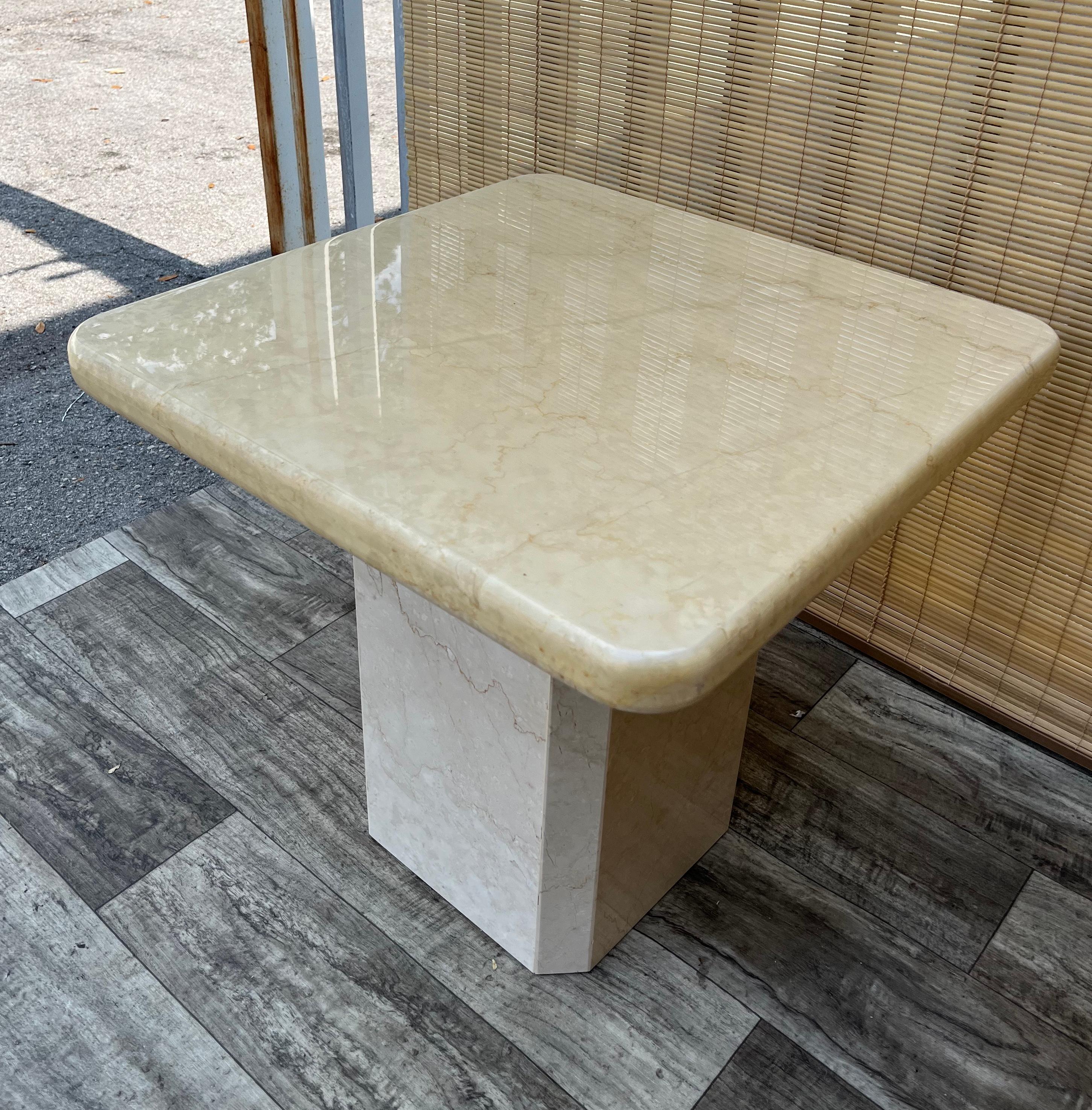 Pair of Postmodern Two Tones Italian Marble End Tables. Circa 1980s  For Sale 11