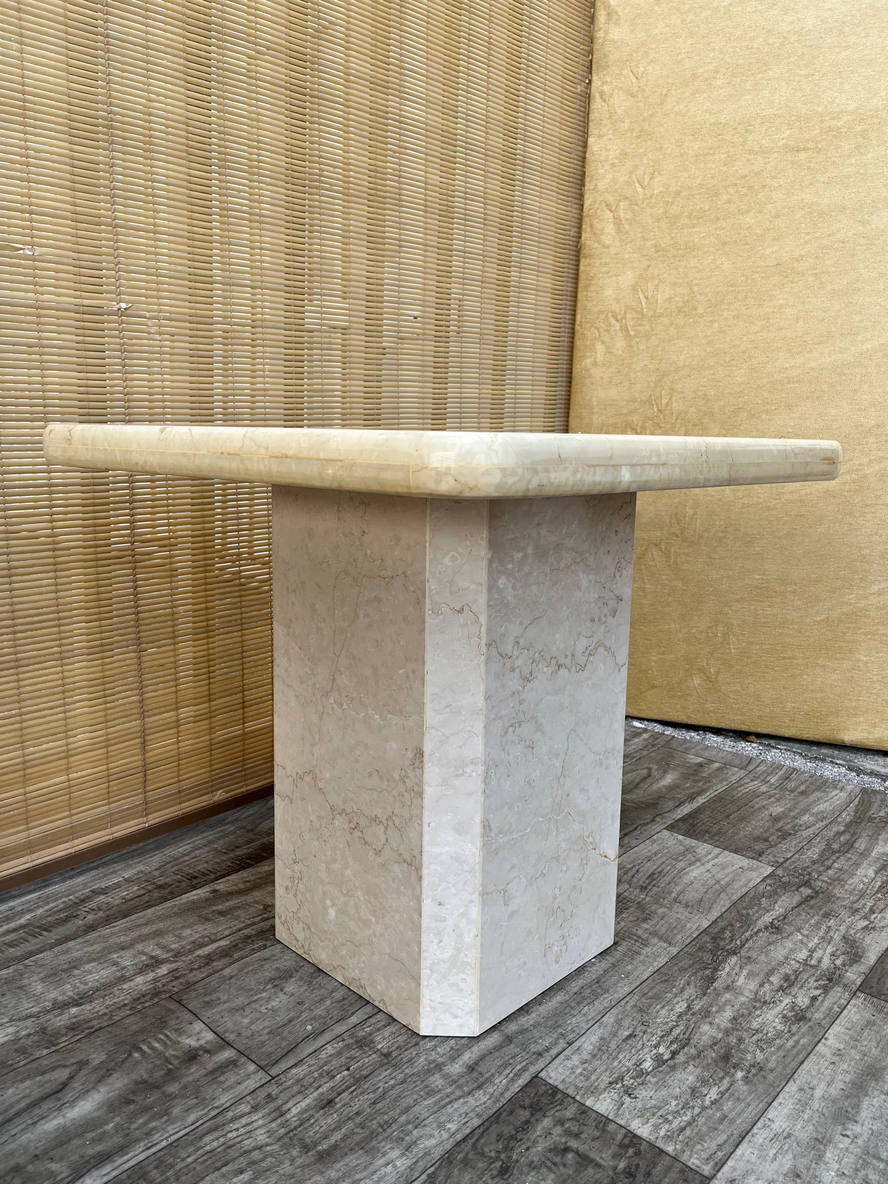 Pair of Postmodern Two Tones Italian Marble End Tables. Circa 1980s  For Sale 12
