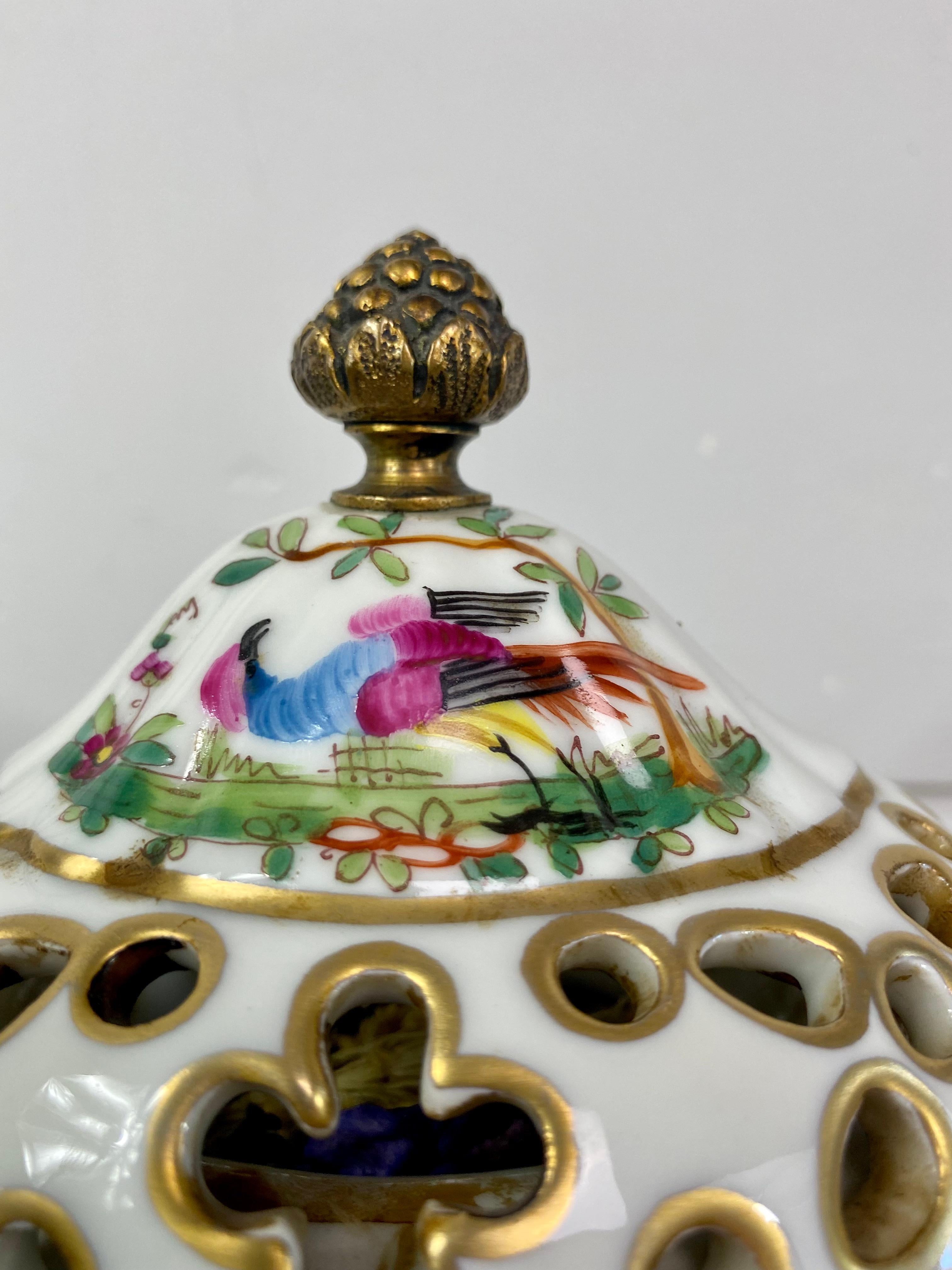 Pair of Pot Pourris - Perfume Burner - Decorative Dases Saxony Porcelain - XXth For Sale 10