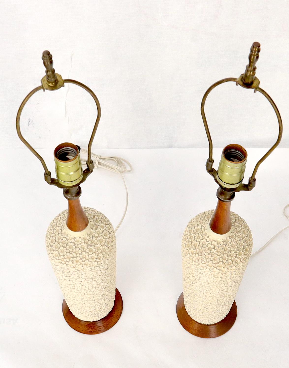 Pair of Pottery and Walnut Mid-Century Modern Table Lamps 6