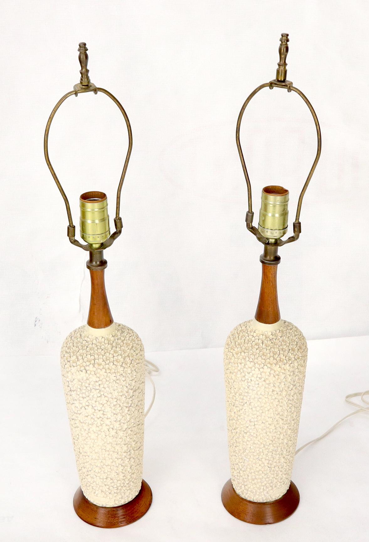Pair of Pottery and Walnut Mid-Century Modern Table Lamps 7