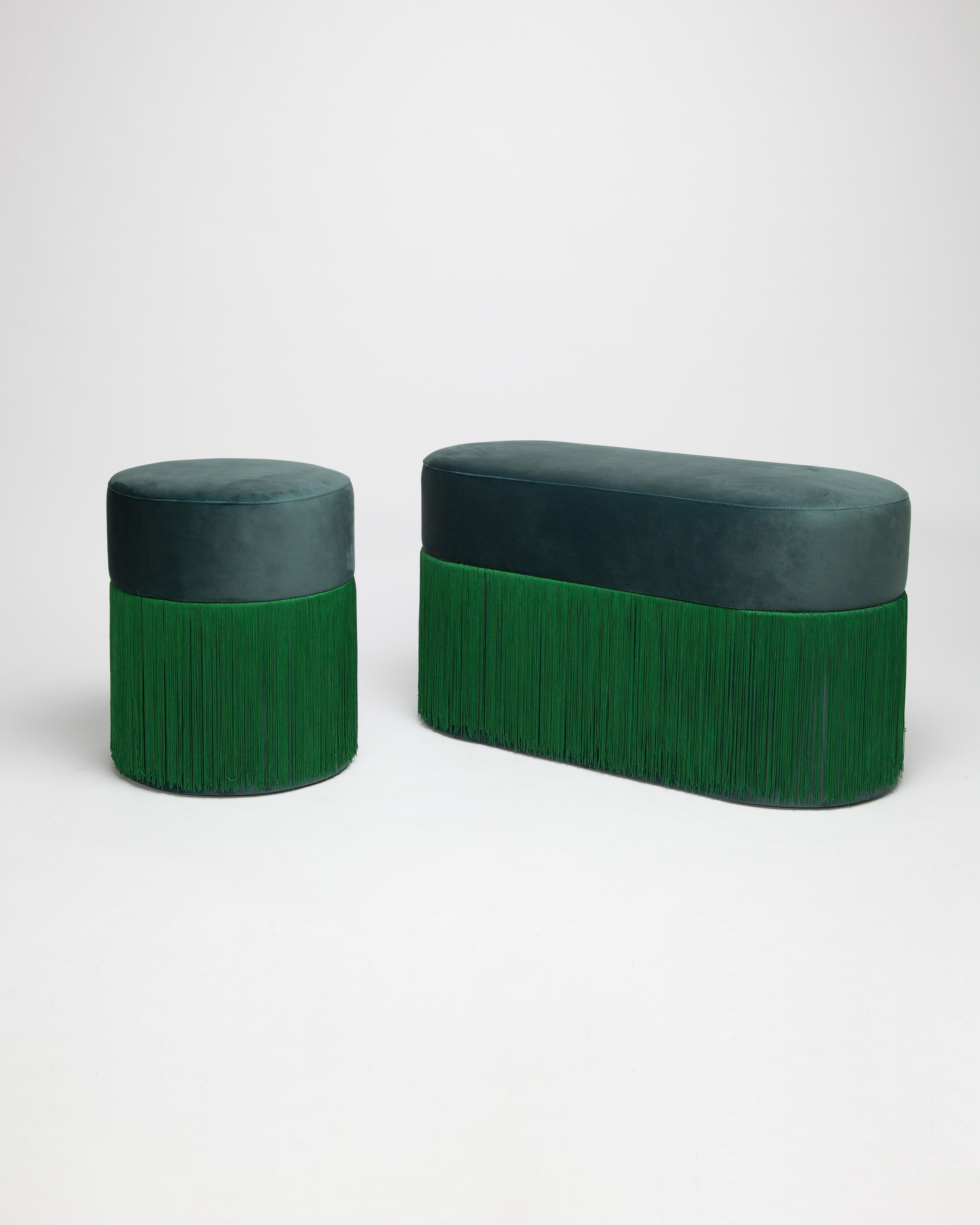 Pair of Pouf Pill Small and Large Emerald Green in Velvet Upholstery and Fringes im Angebot 1