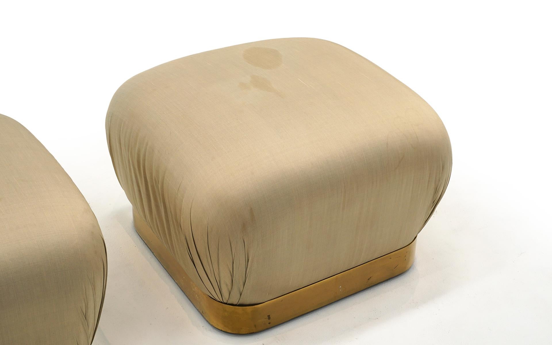 taupe pouffe