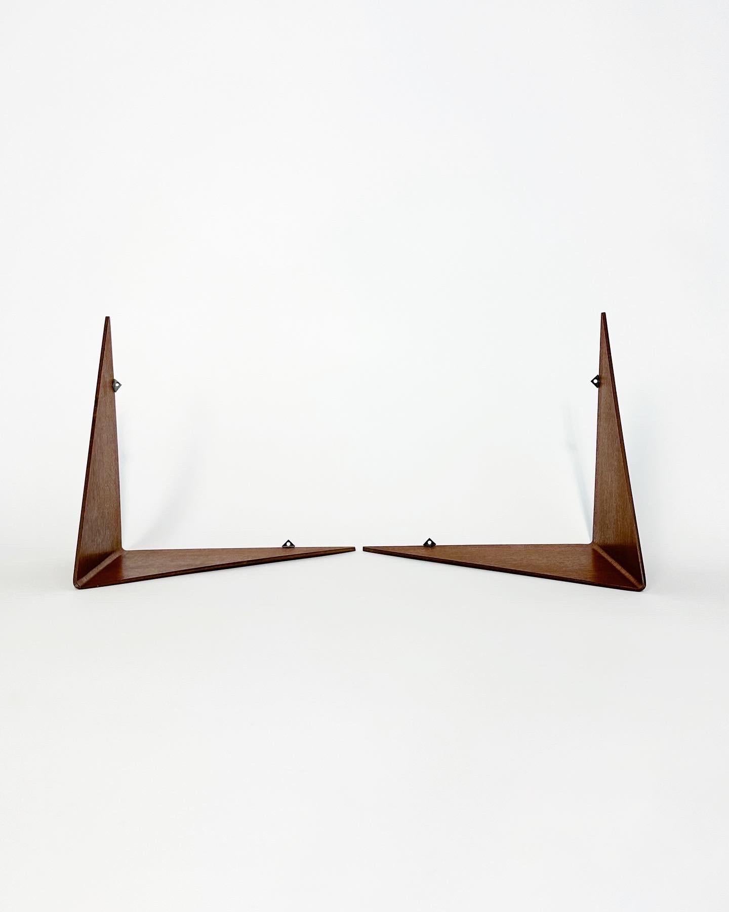 Pair of Poul Cadovius Butterfly Shelf Teak Plywood Cado Royal System Denmark 50s In Good Condition In Basel, BS