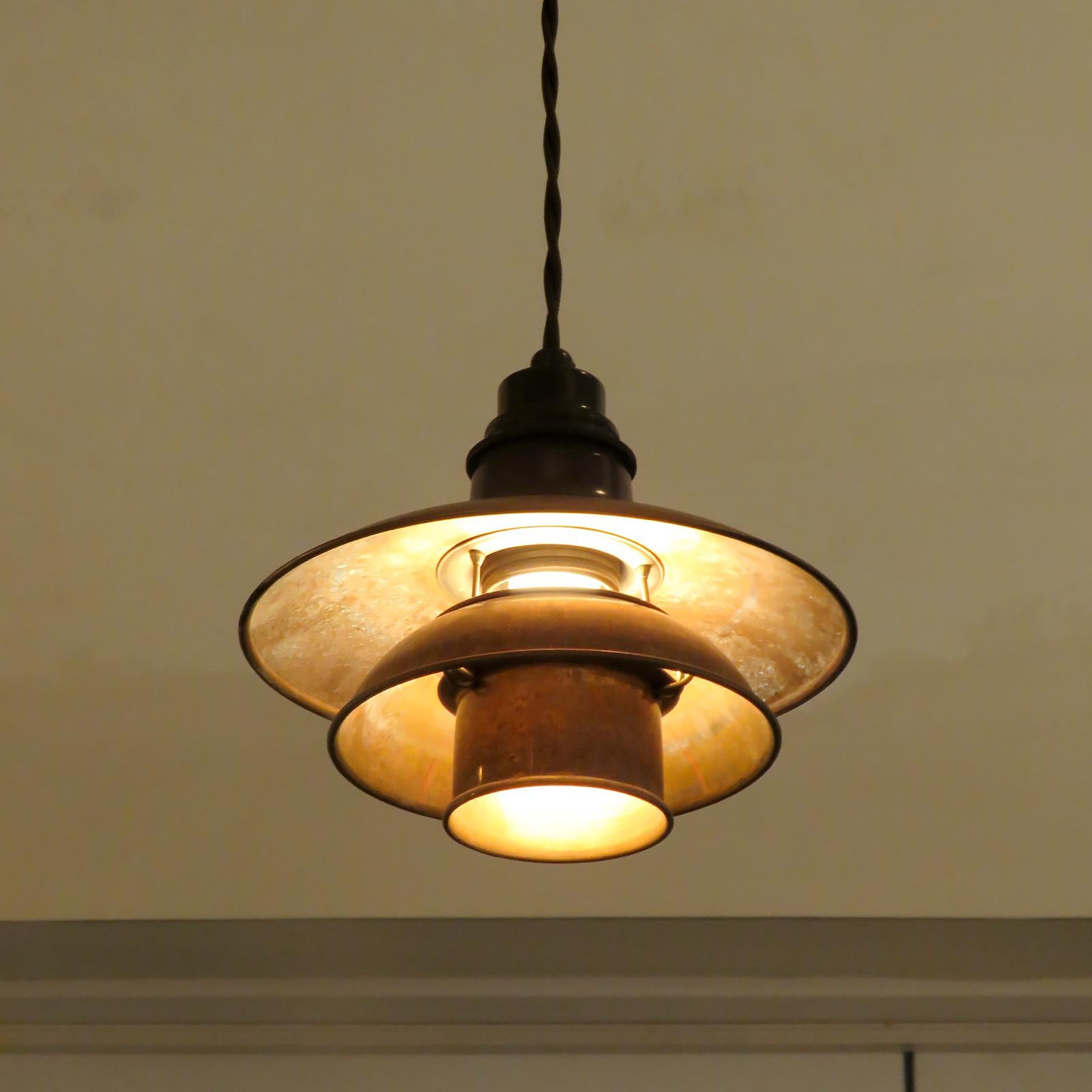 Coppia di lampade a sospensione in rame di Poul Henningsen, PH 2/2, 1930 in vendita 1