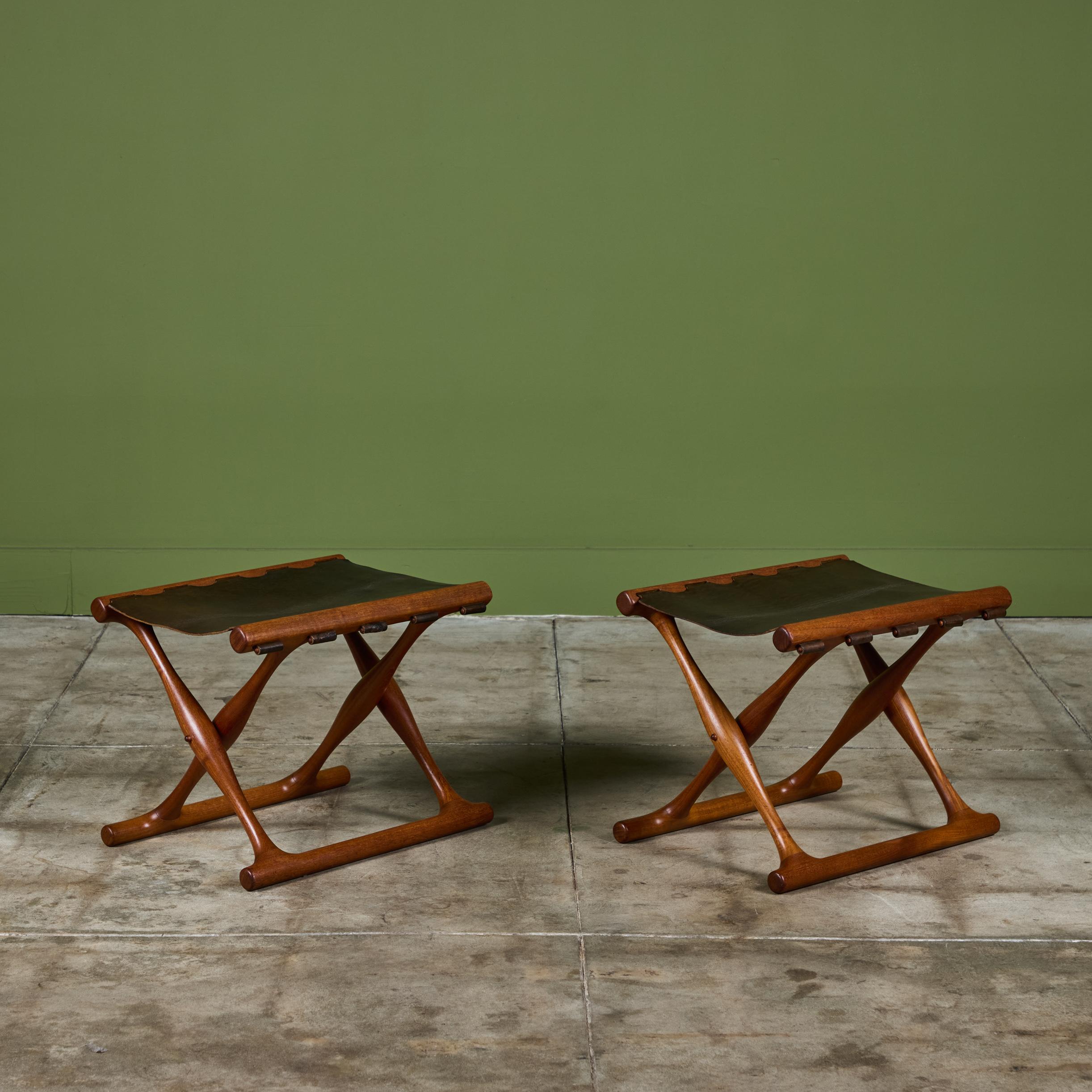 Pair of Poul Hundevad “Guldhoj” Teak Folding Stools for Vamdrup Stolefabrik In Good Condition In Los Angeles, CA