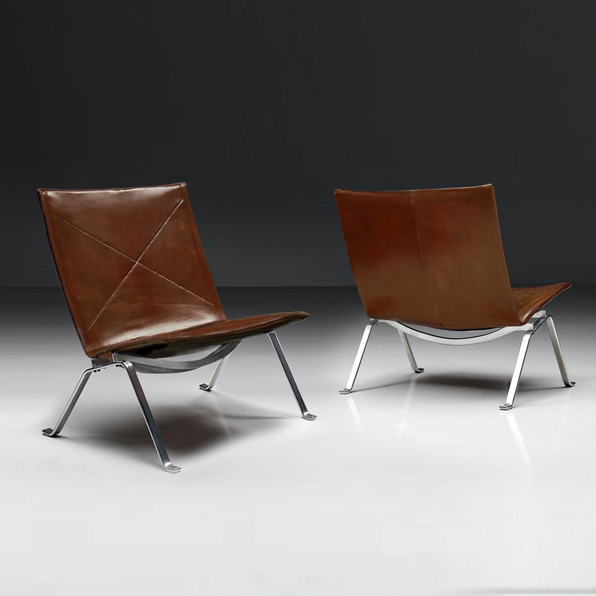 Mid-20th Century Pair of Poul Kjaerholm, E. Kold Christensen Steel and Leather PK22 Lounge Chairs