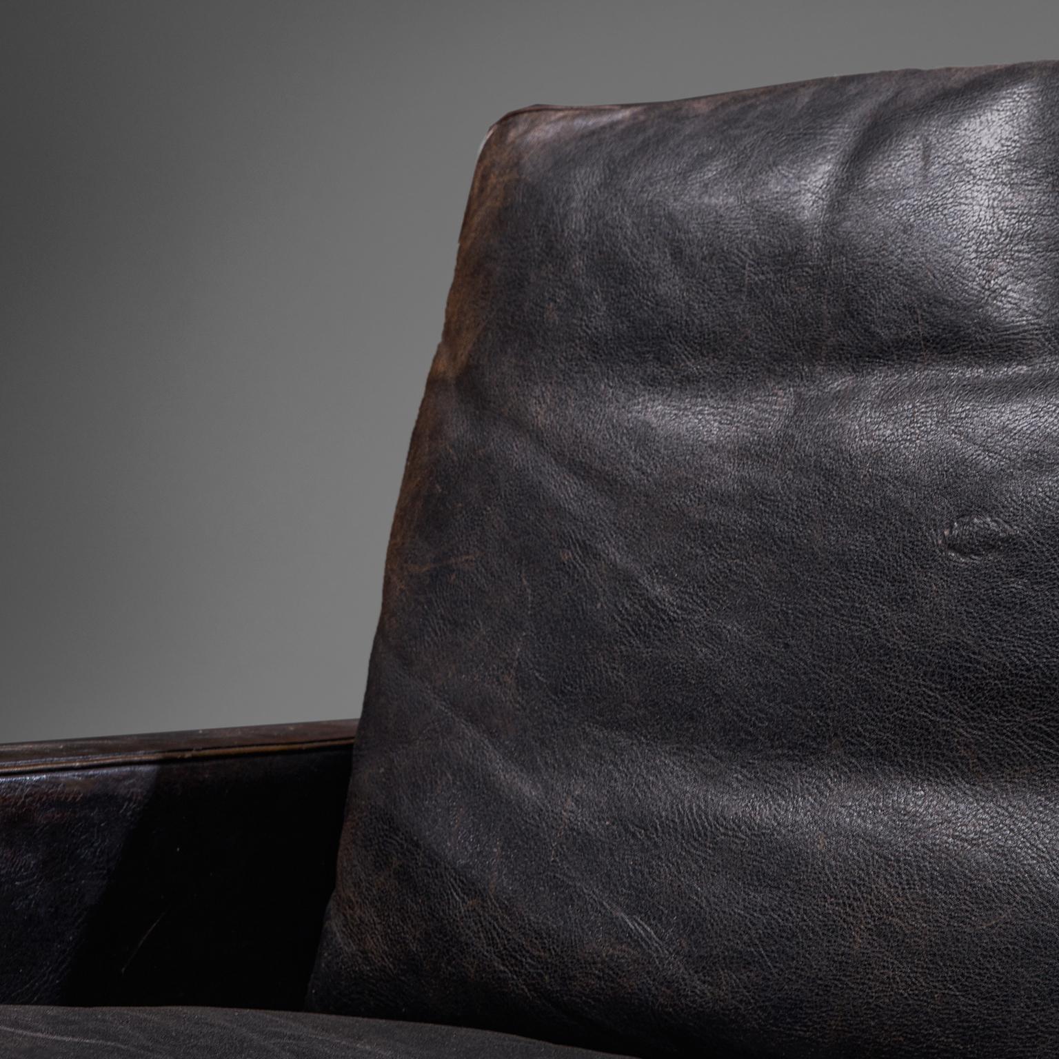 Cuir Poul Kjærholm Paire de chaises longues 'PK31-1' en cuir noir d'origine en vente