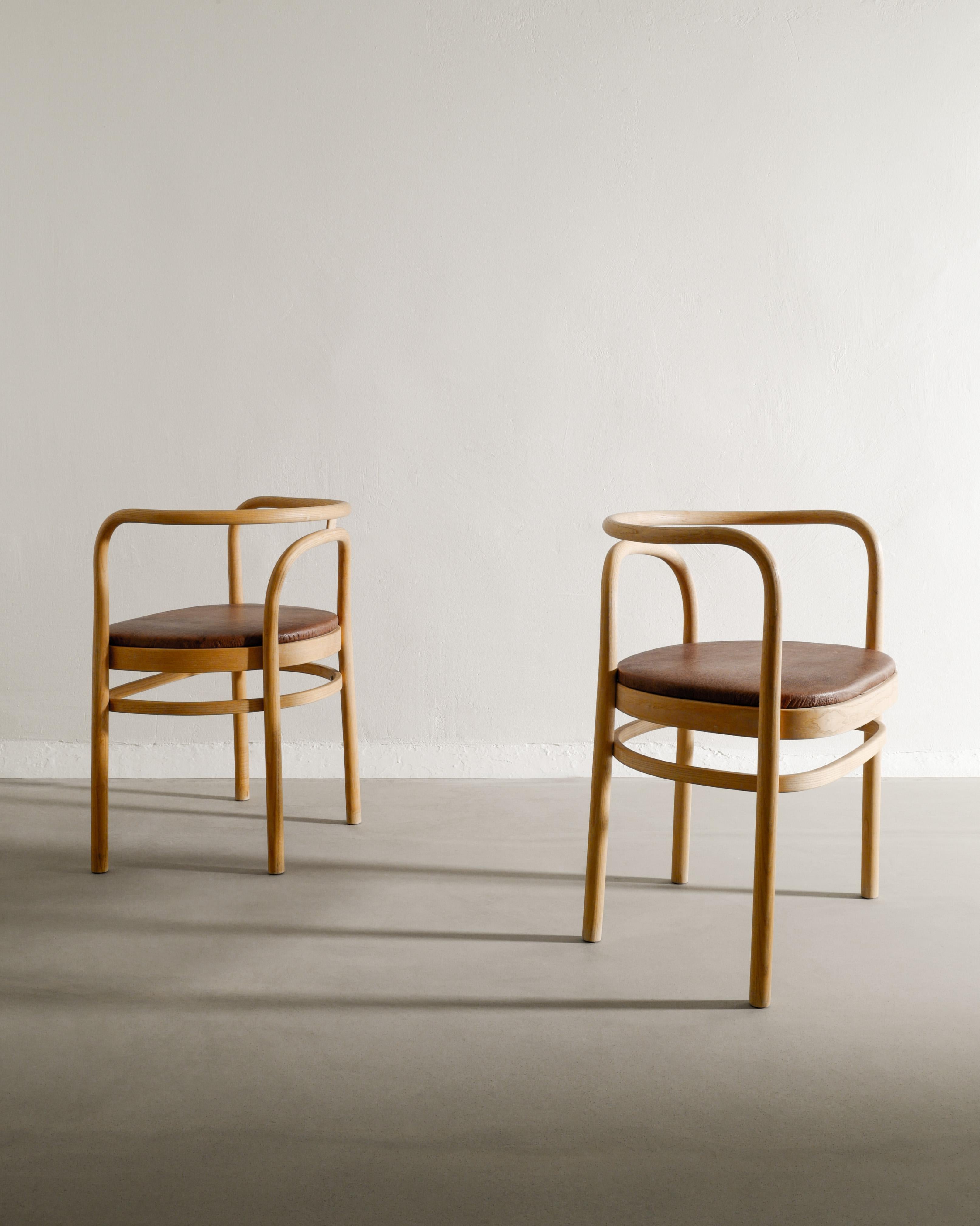 Ein Paar Poul Kjaerholm PK15 Bürostühle aus Esche und Leder von PP Møbler  (Skandinavische Moderne) im Angebot