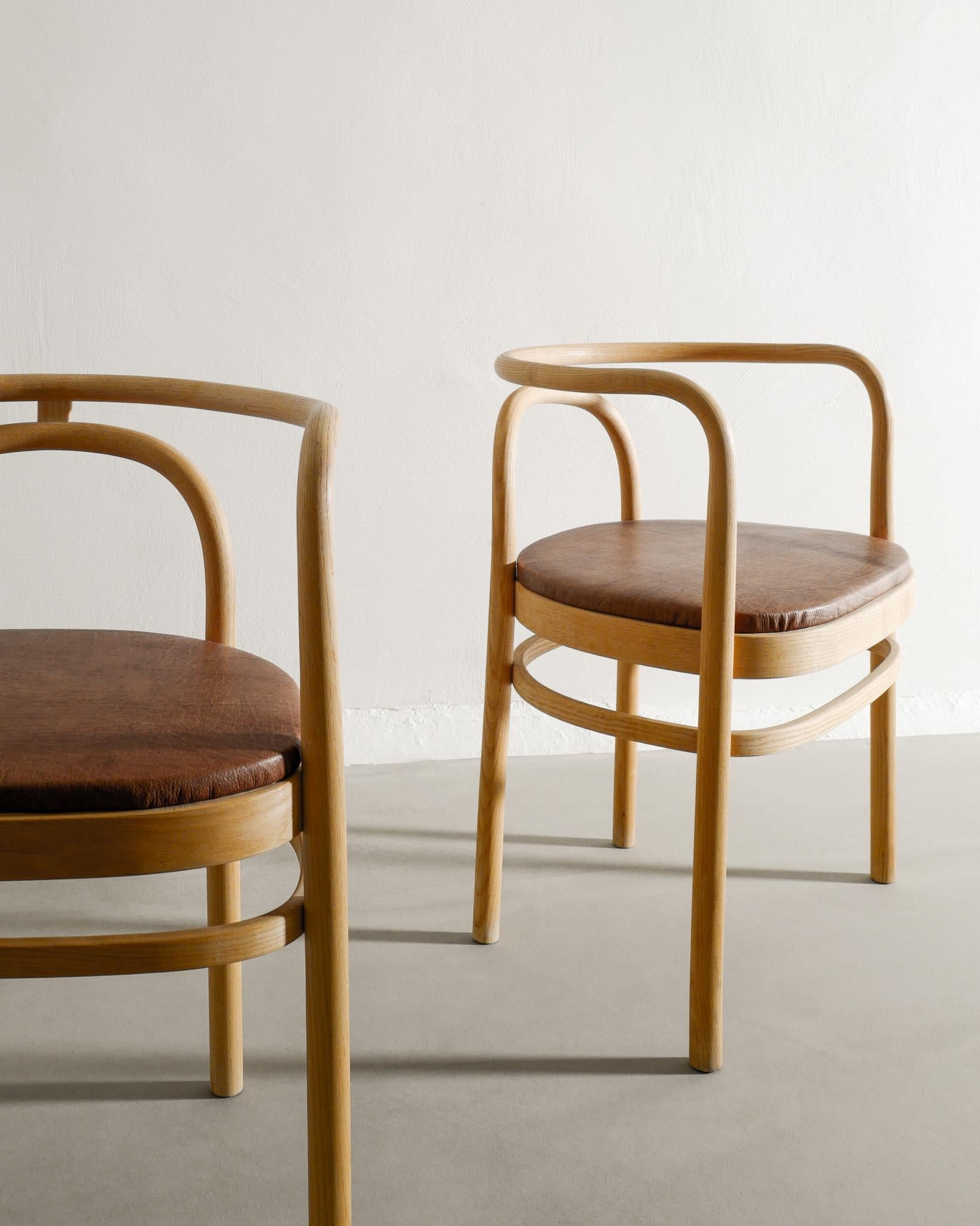 Cuir Paire de chaises de bureau Poul Kjaerholm PK15 en frêne et cuir par PP Møbler  en vente