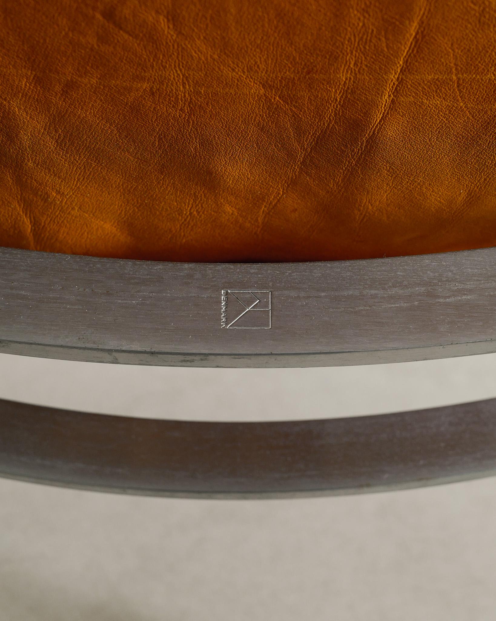 Steel Pair of Poul Kjaerholm 