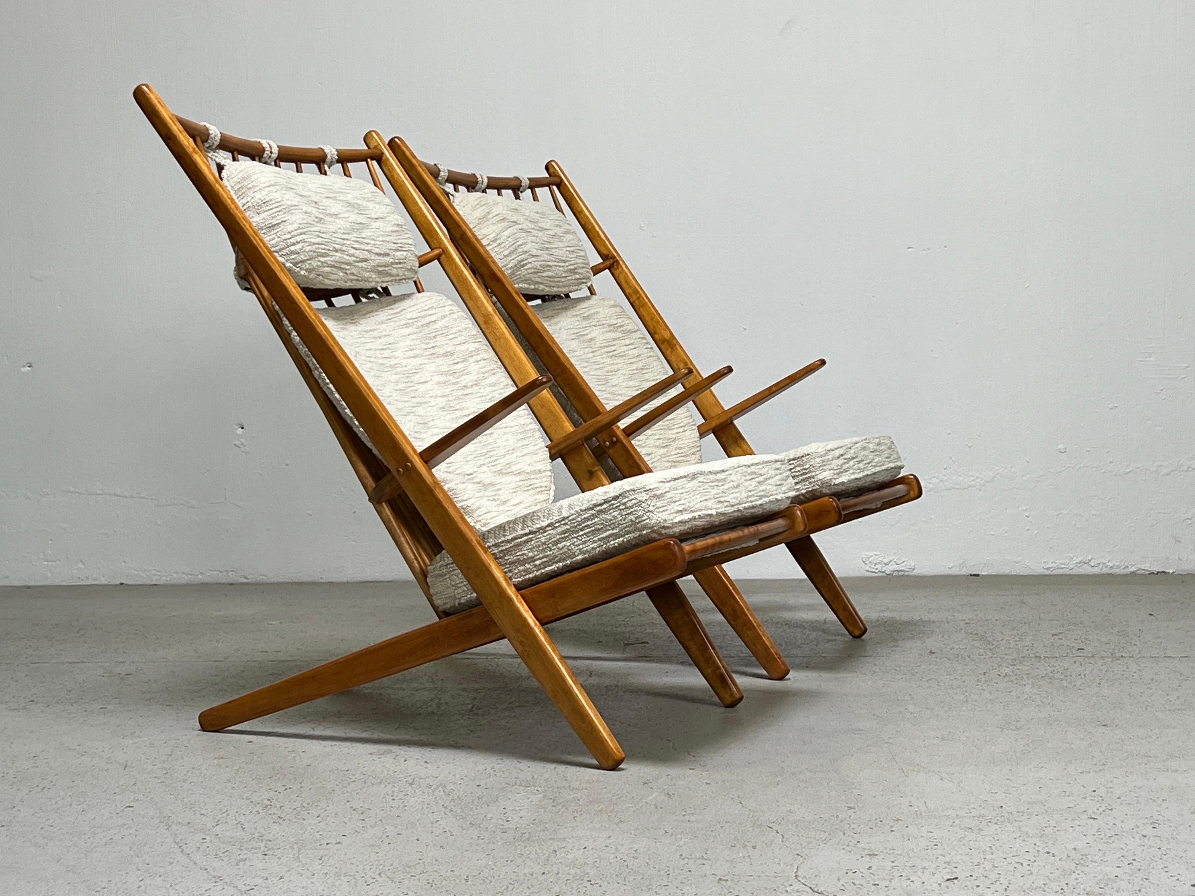 Pair of Poul Volther Goliat Lounge Chairs 11