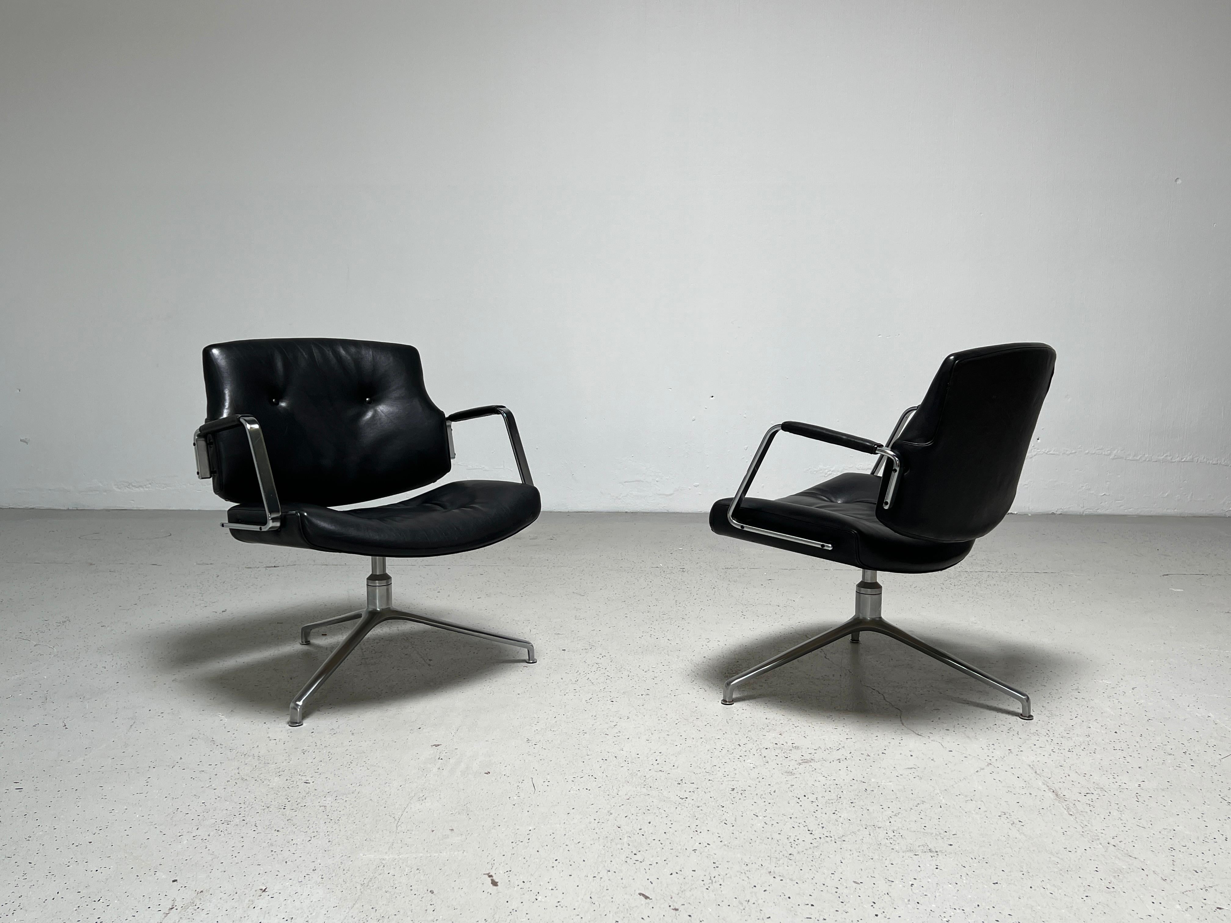 Pair of Preben Fabricius and Jørgen Kastholm Model Fk84 Swivel Chairs 6