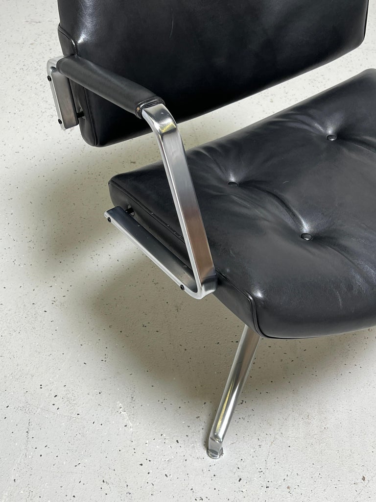 Pair of Preben Fabricius and Jørgen Kastholm Model Fk84 Swivel Chairs For Sale 7