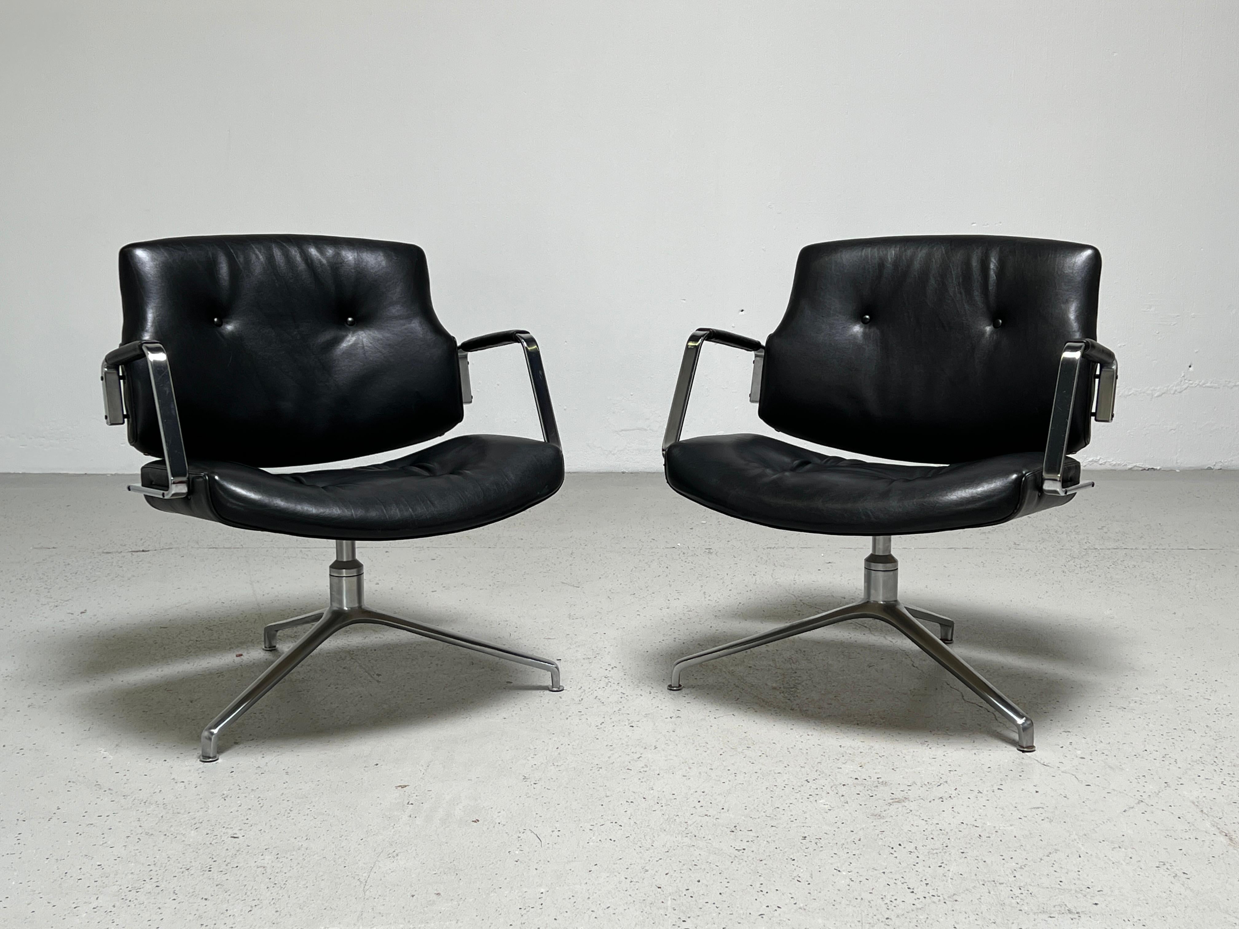 Pair of Preben Fabricius and Jørgen Kastholm Model Fk84 Swivel Chairs 3