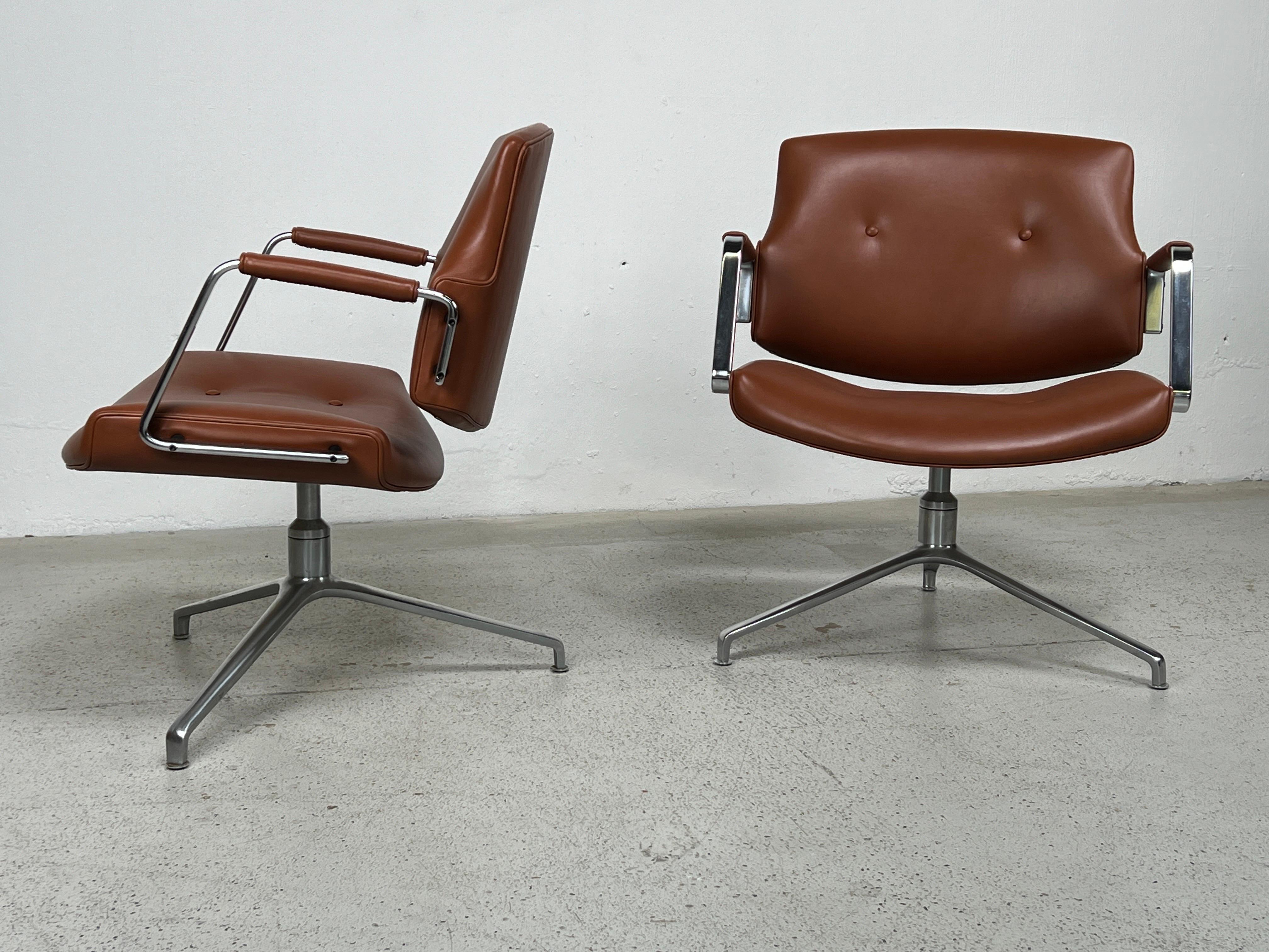 Pair of Preben Fabricius and Jørgen Kastholm Model Fk84 Swivel Chairs 4