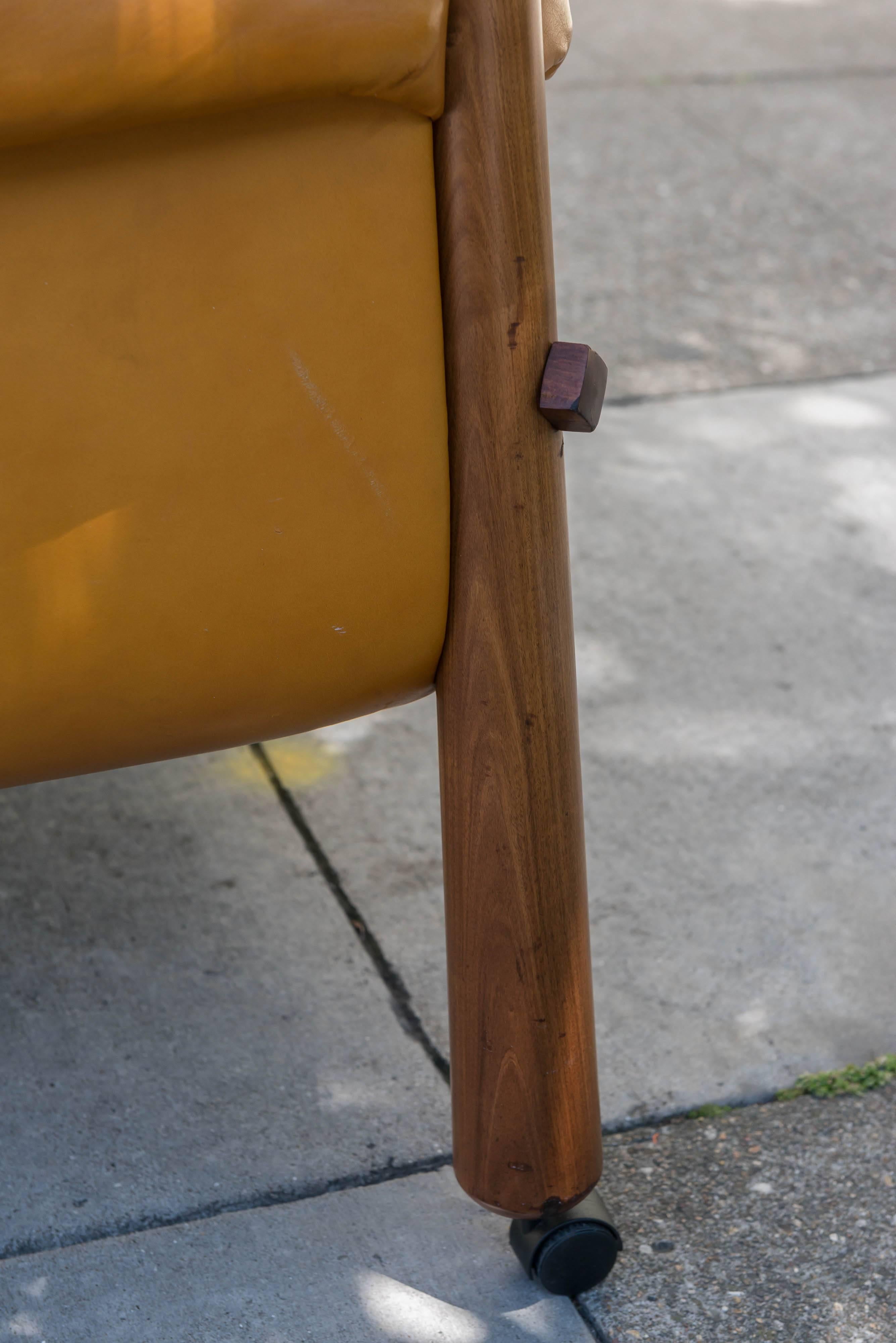 Pair of Precival Lafer ‘Model M P-81’ Lounge Chairs Leather or Wood, circa 1960s 4