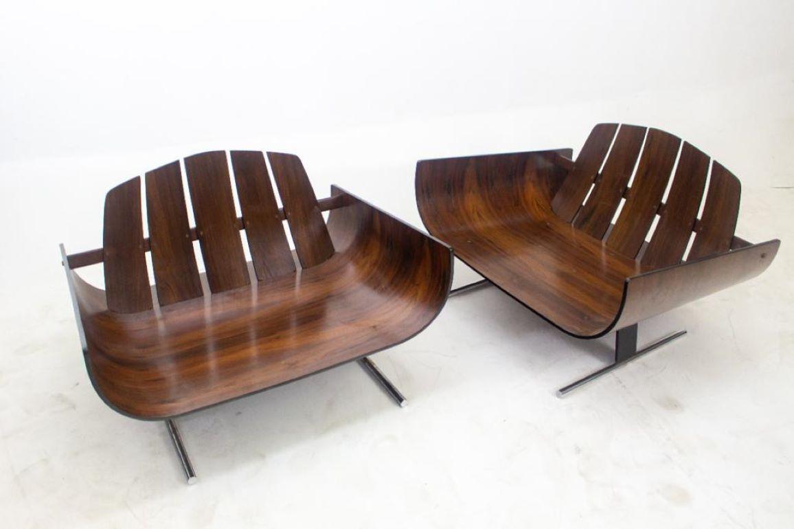 Mid-Century Modern Pair of Presidencial Armchairs For Sale