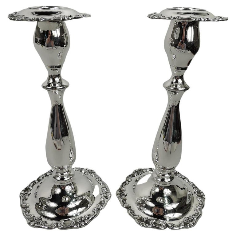 Pair of Pretty Georgian-Style Sterling Silver Candlesticks For Sale