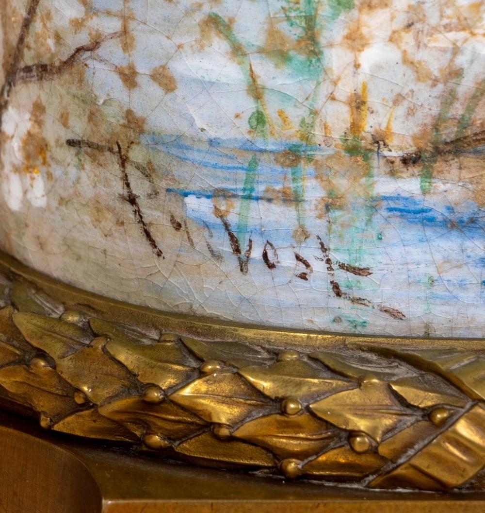 Coppia di lampade cilindriche francesi Prevost in porcellana In condizioni buone in vendita a Astoria, NY