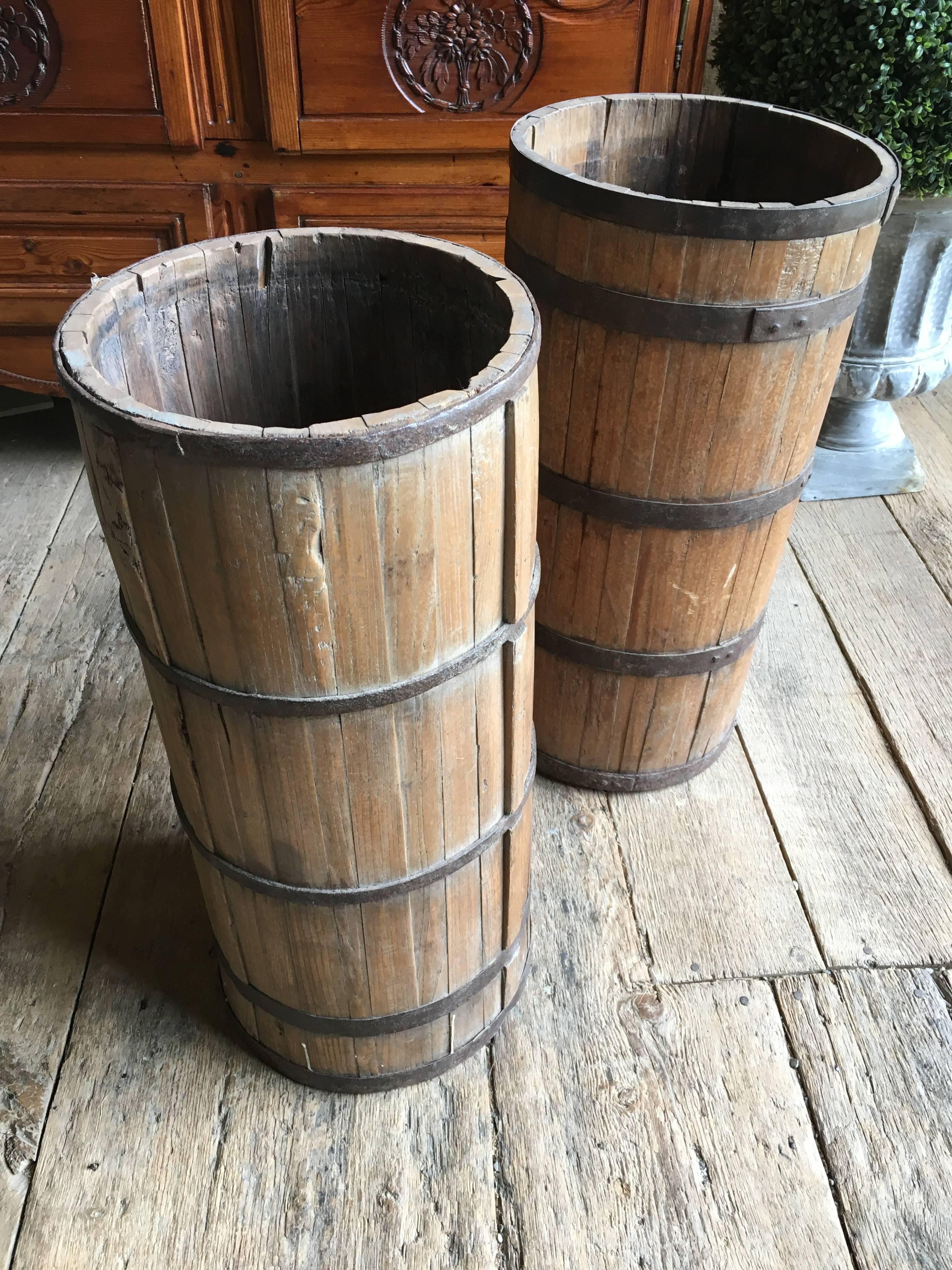 Pair of Primative Wood Barrels In Good Condition In Doylestown, PA