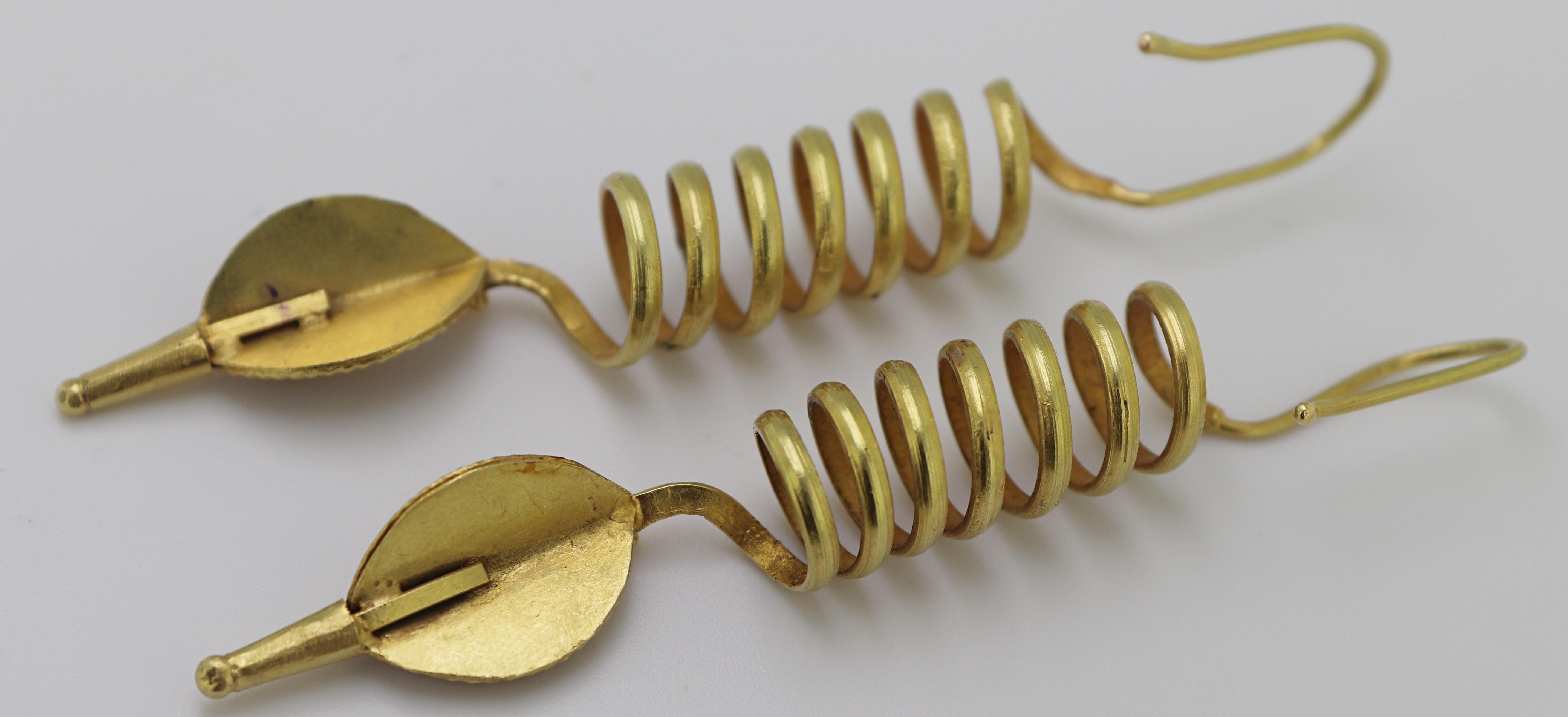 Women's Pair of Primitive Motif 18K Yellow Gold Coil Drop Earrings For Sale