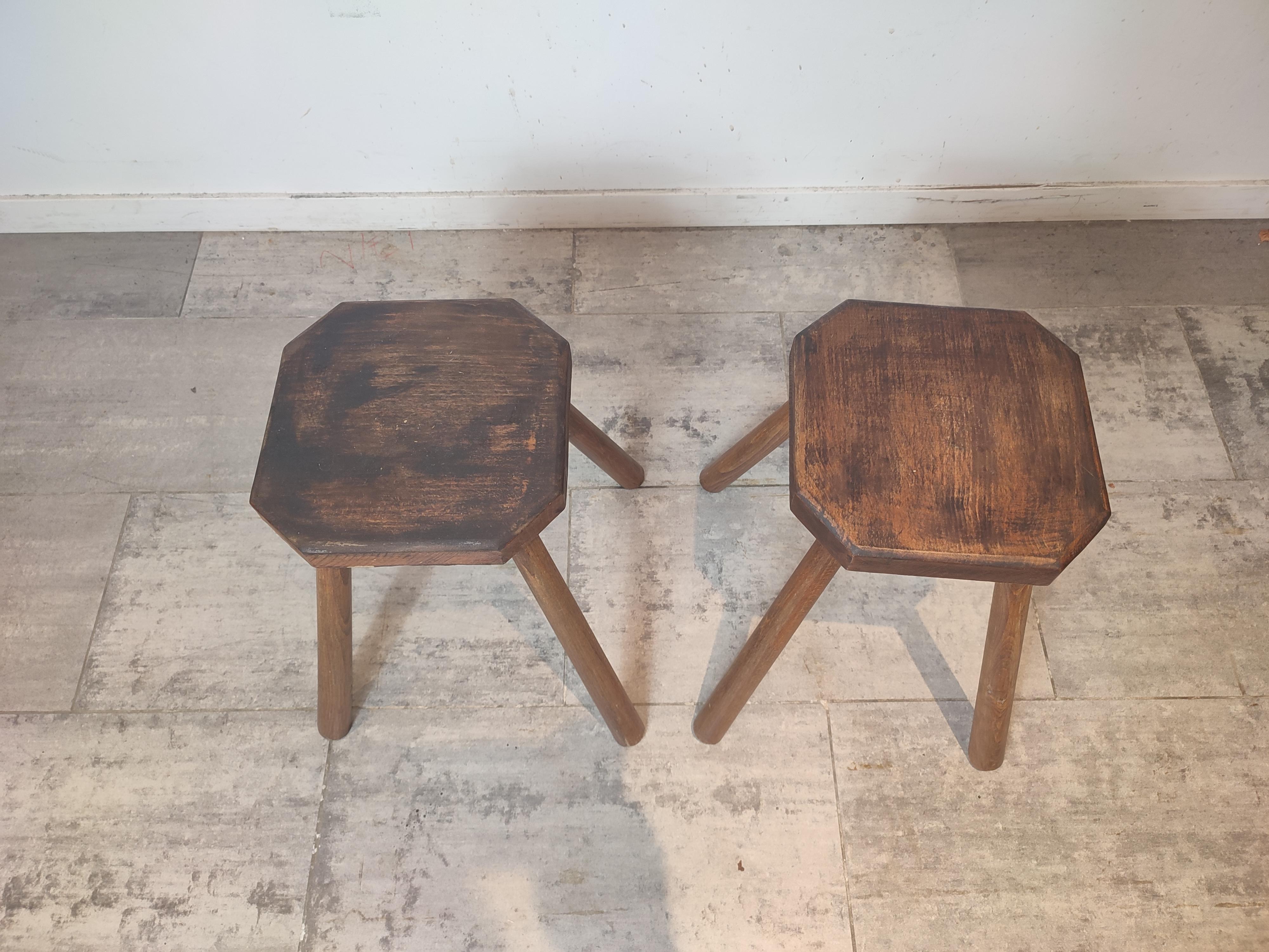 Pair of Primitive Stools In Good Condition In Waasmunster, BE