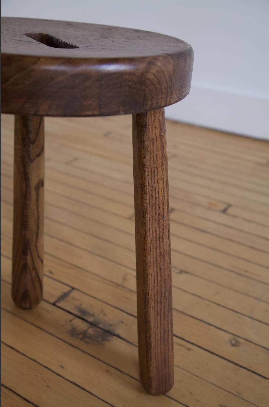 Paire de tabourets à lait de style primitif français Bon état - En vente à New York, NY