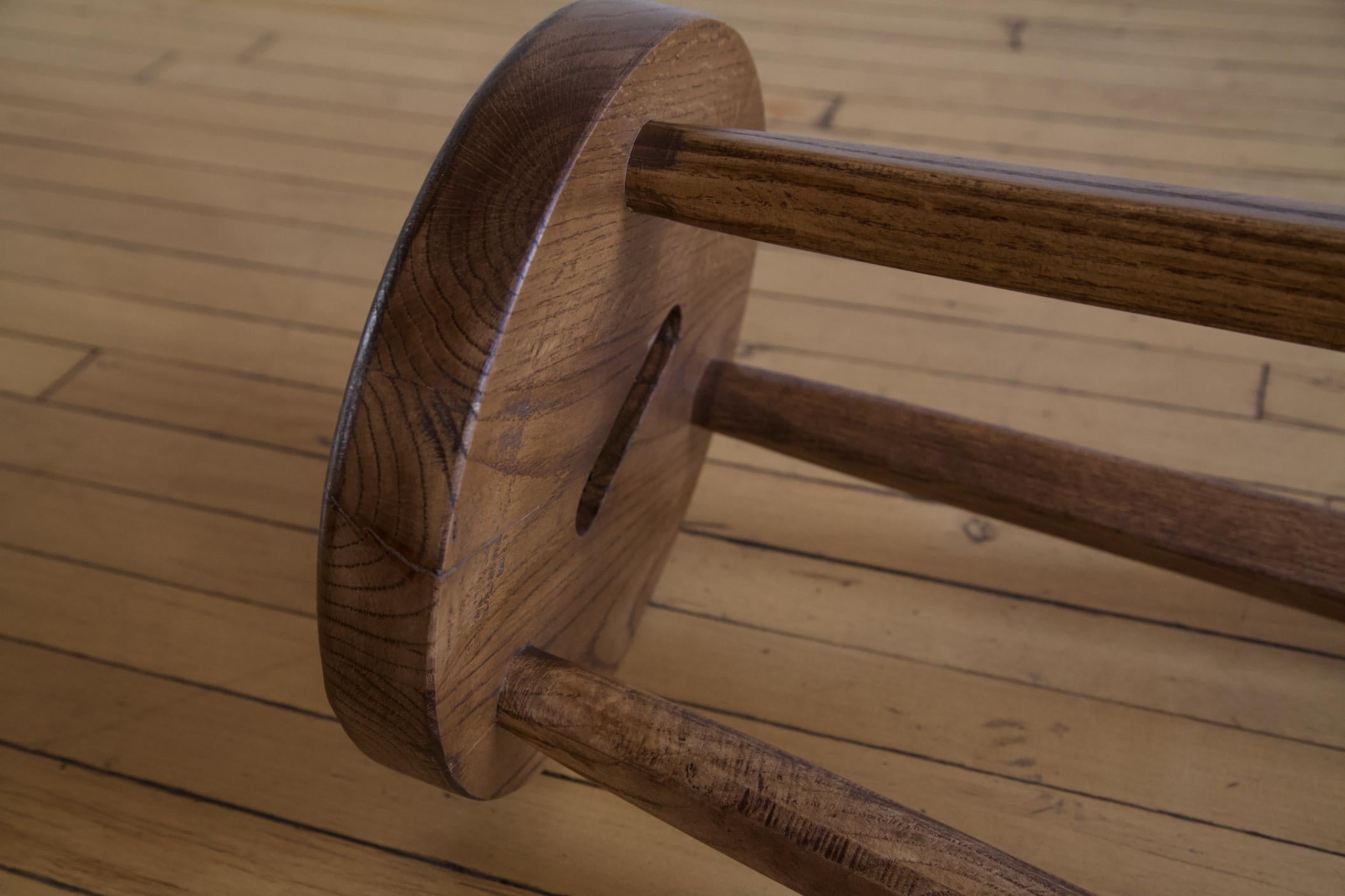 Bois de feuillus Paire de tabourets à lait de style primitif français en vente