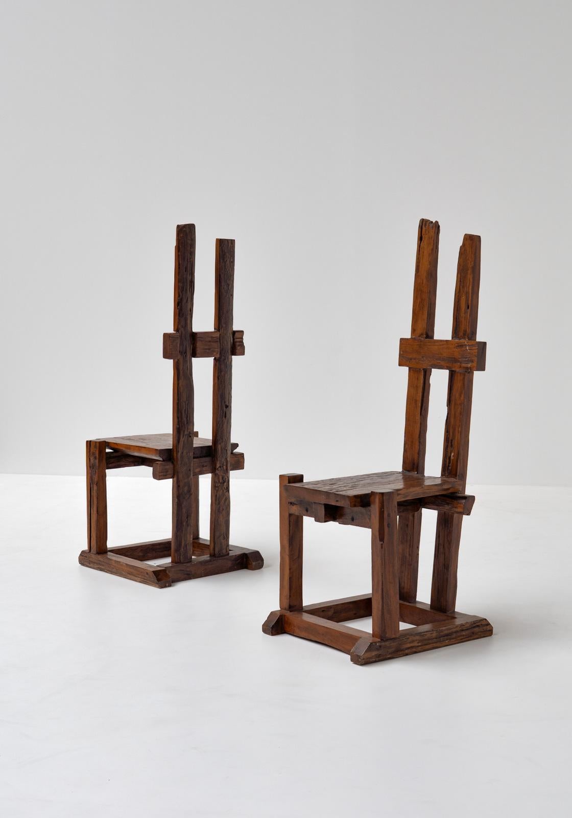 Sedie rustiche, Design Wabi-Sabi, Francese, anni '50, Scultoreo, Modernismo organico, Estetica minimalista, Rustico, Sofisticato

Questo set unico di sedie rustiche Wabi-Sabi degli anni '50 incarna la bellezza dell'imperfezione naturale e