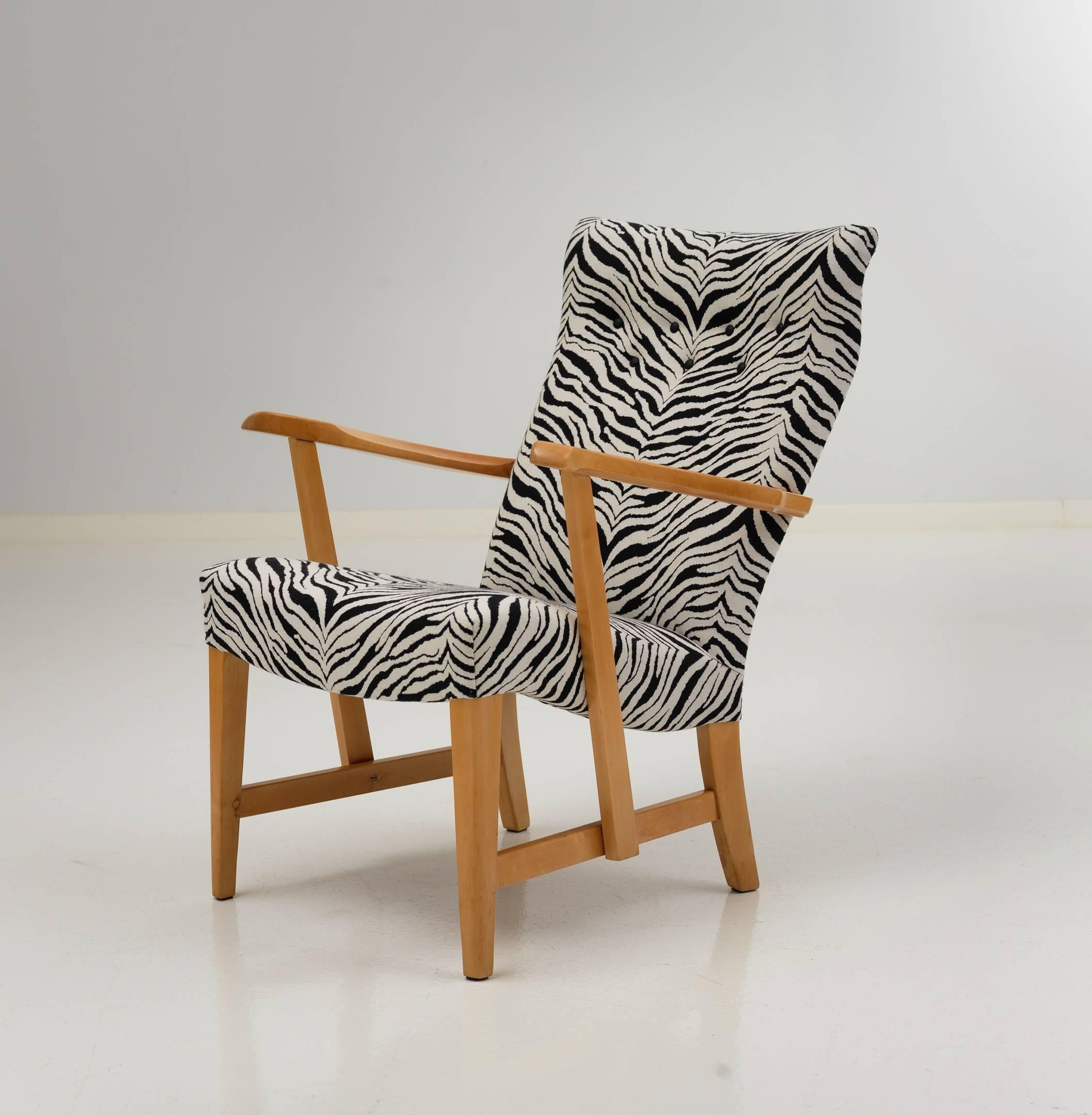 Mid-20th Century Pair of Prinssi Easy Chairs by Carl-Gustaf Hiort af Ornäs