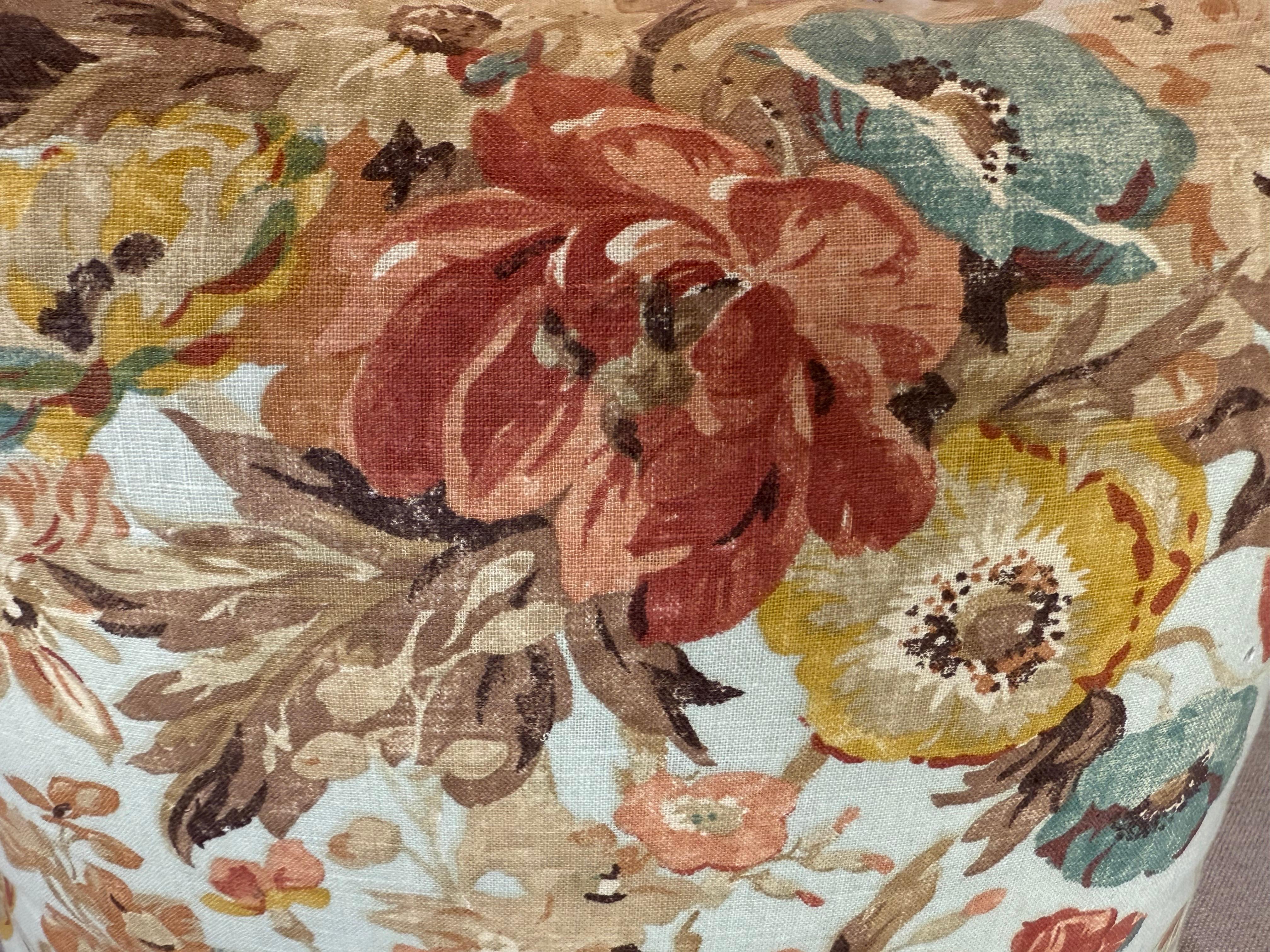 Américain Paire de coussins en lin à motifs floraux imprimés en vente