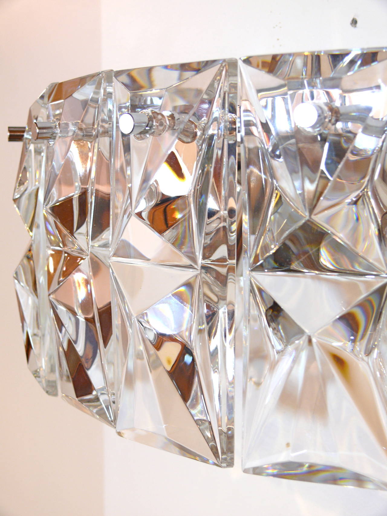 Pareja de Apliques de Cristal Prismático de Kindeley en Bueno estado para la venta en New York, NY