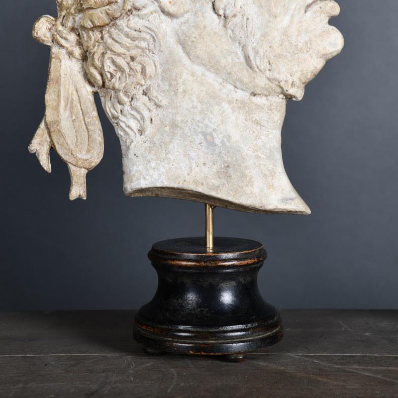 Pareja de Perfiles de Emperadores Romanos en Yeso y Madera. en Nuevo estado para la venta en Saint-Ouen, FR