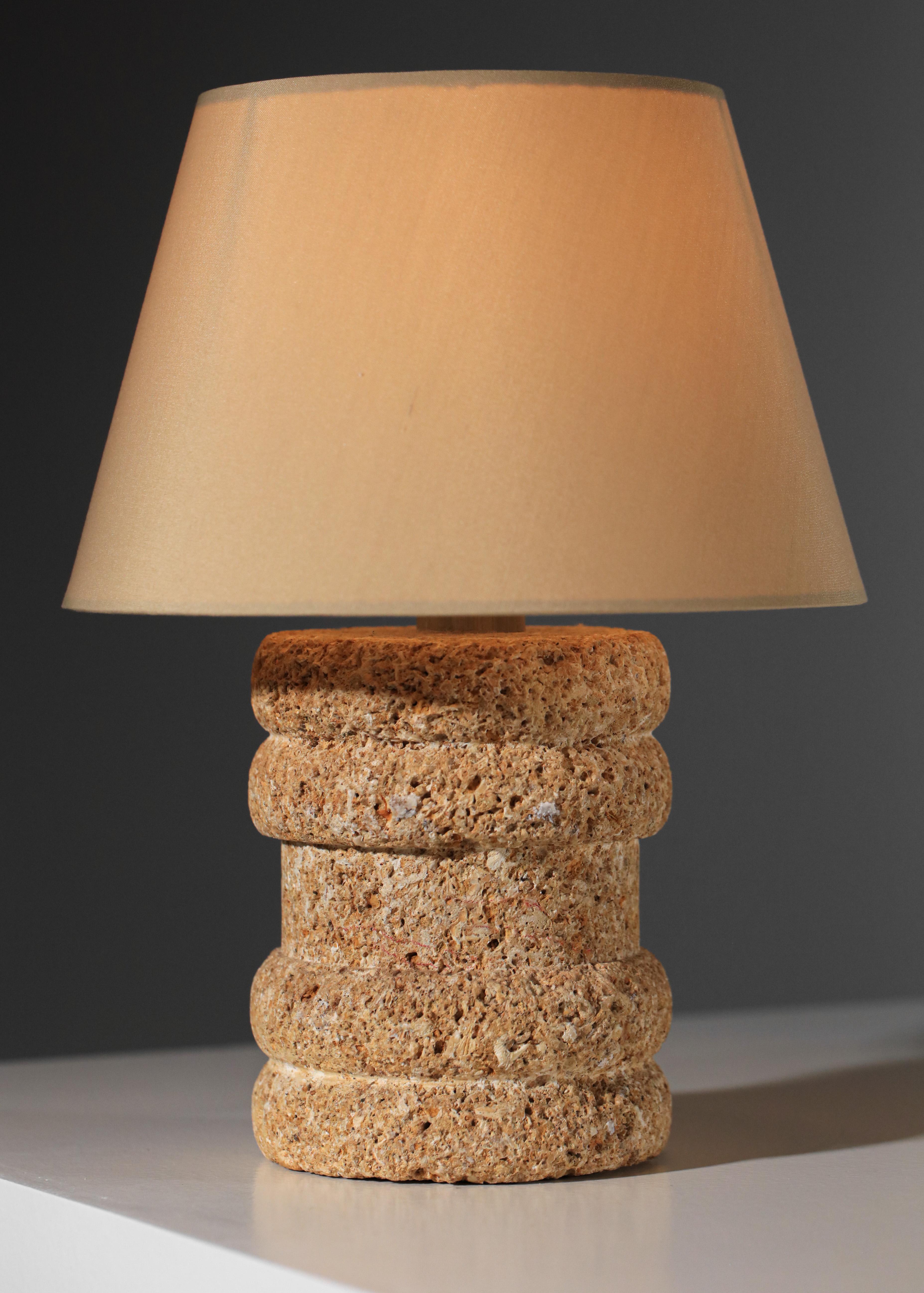 pair of Provencal stone bedside lamps in the Albert Tormos style In Good Condition In Lyon, FR