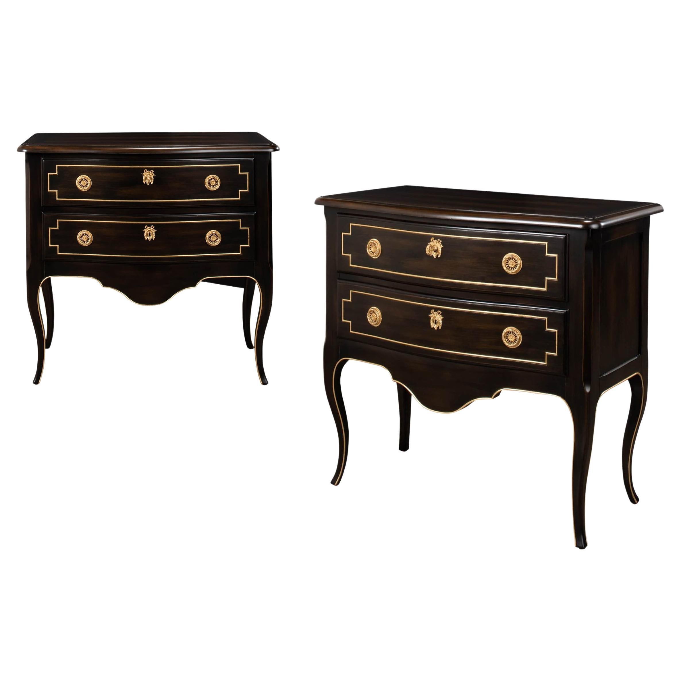 Paire de commodes provinciales peintes