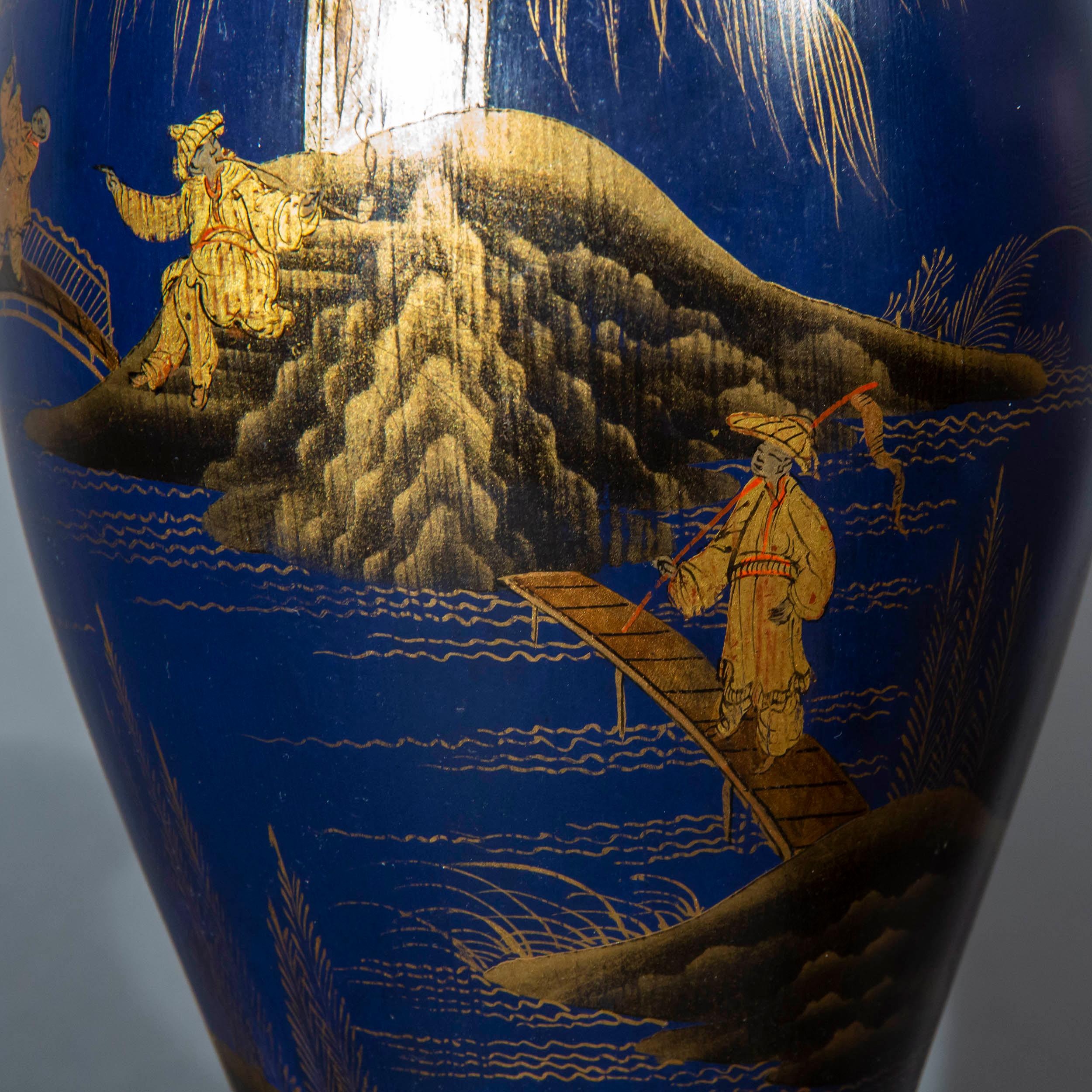 Paar preußische blaue Chinoiserie-Vasenlampen im Angebot 5