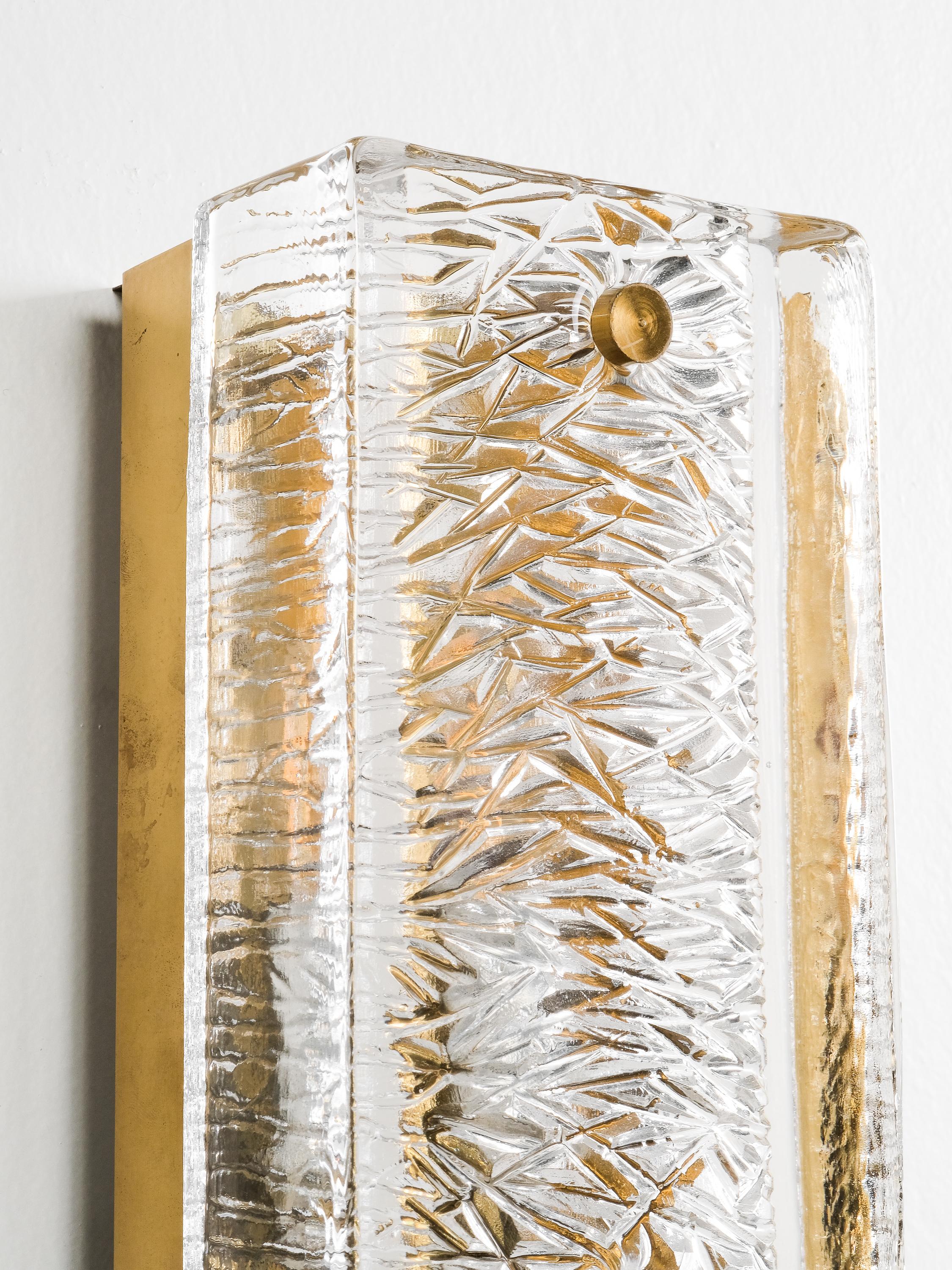 Pair of Pukeberg Brass and Crystal Glass Wall Sconces, Sweden, 1970s en vente 3