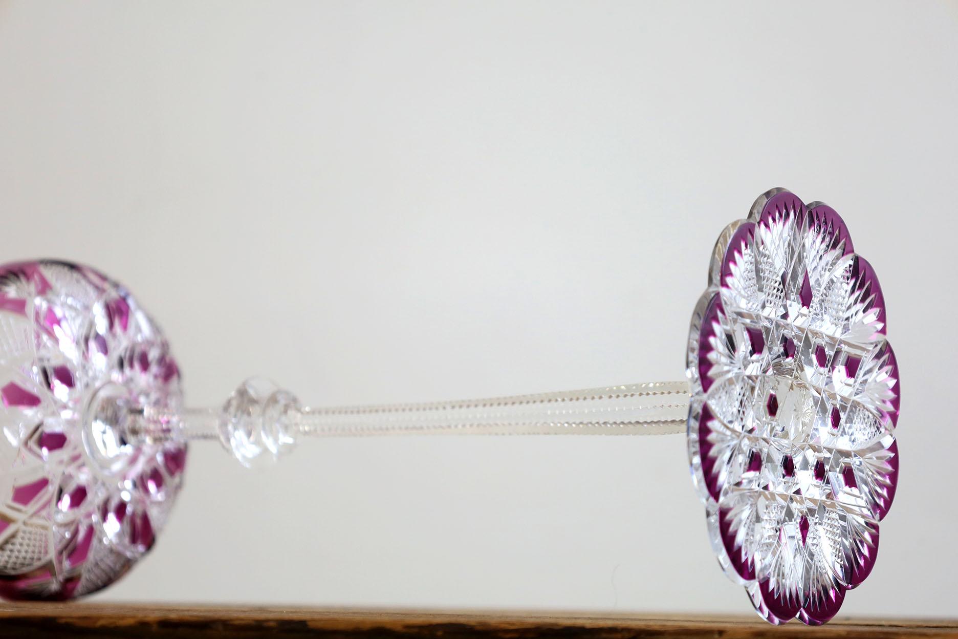 Pareja de Copas de Champán Baccarat Tsar Moradas Neoclásico en venta