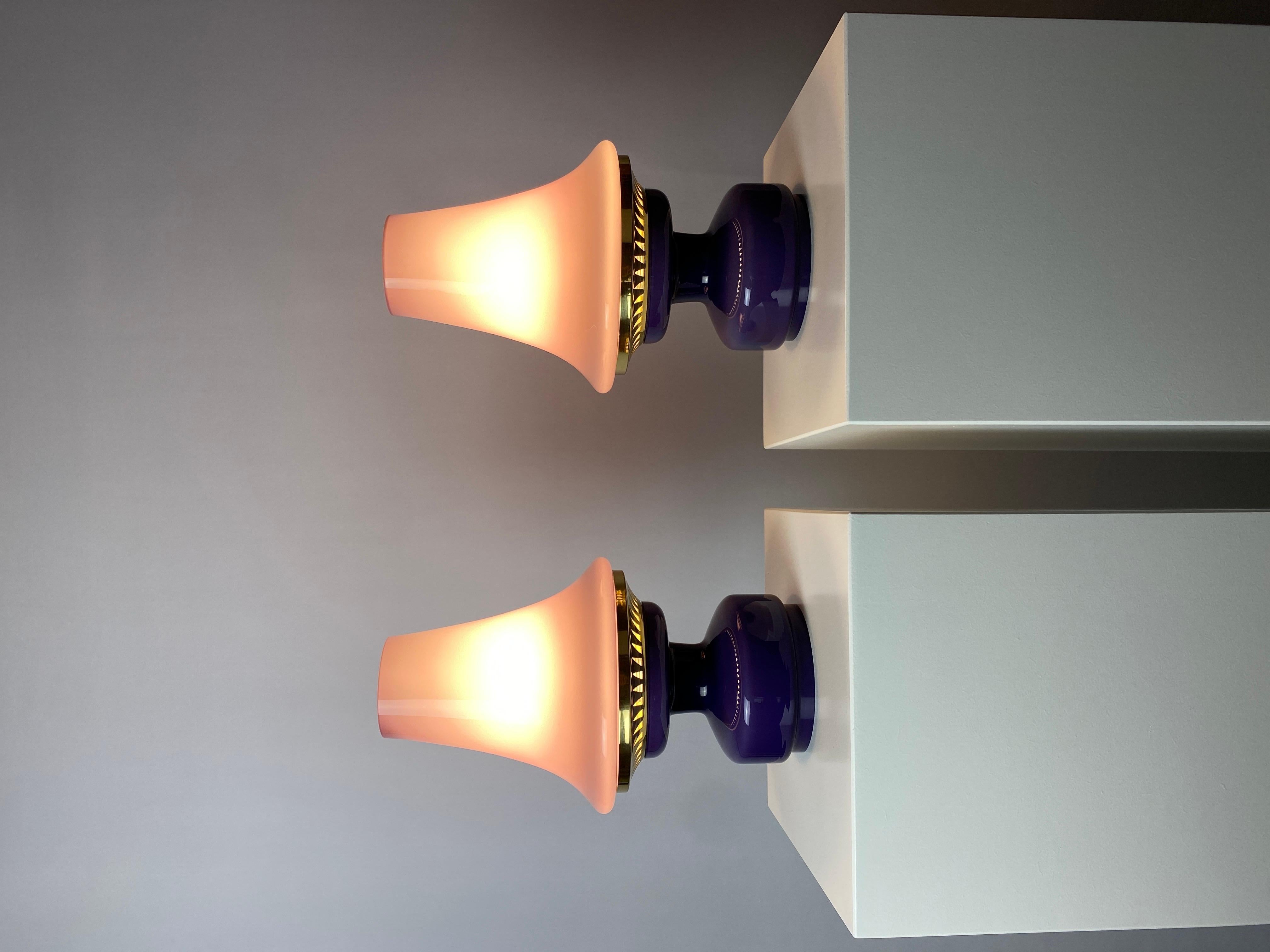 Pair of Purple Glass Mushroom Table Lights B-124 by Hans Agne Jakobsson Markaryd In Excellent Condition In TERHEIJDEN, NB